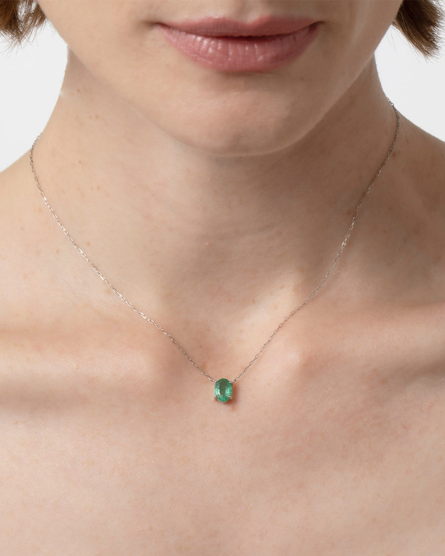 Colar Esmeralda Celina em Ouro Branco 18K