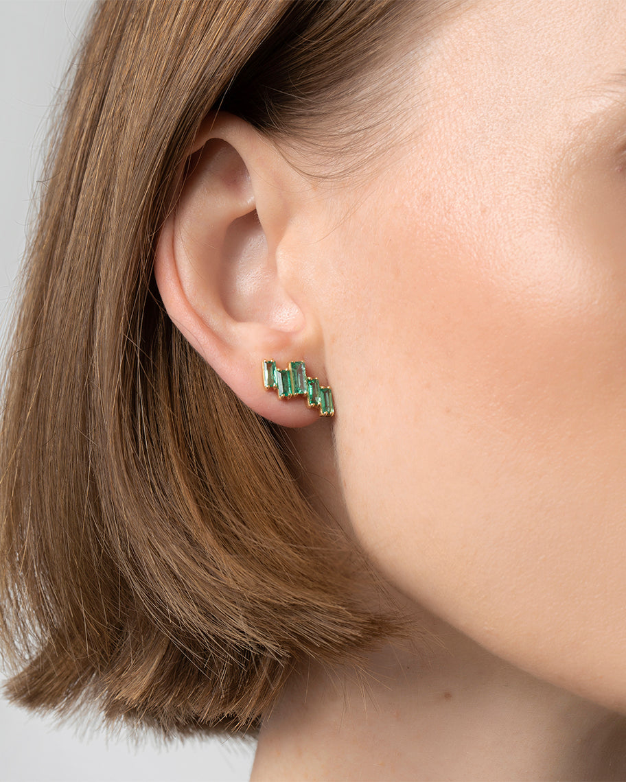 Brinco Earcuff Elisa em Ouro 18K e Esmeraldas