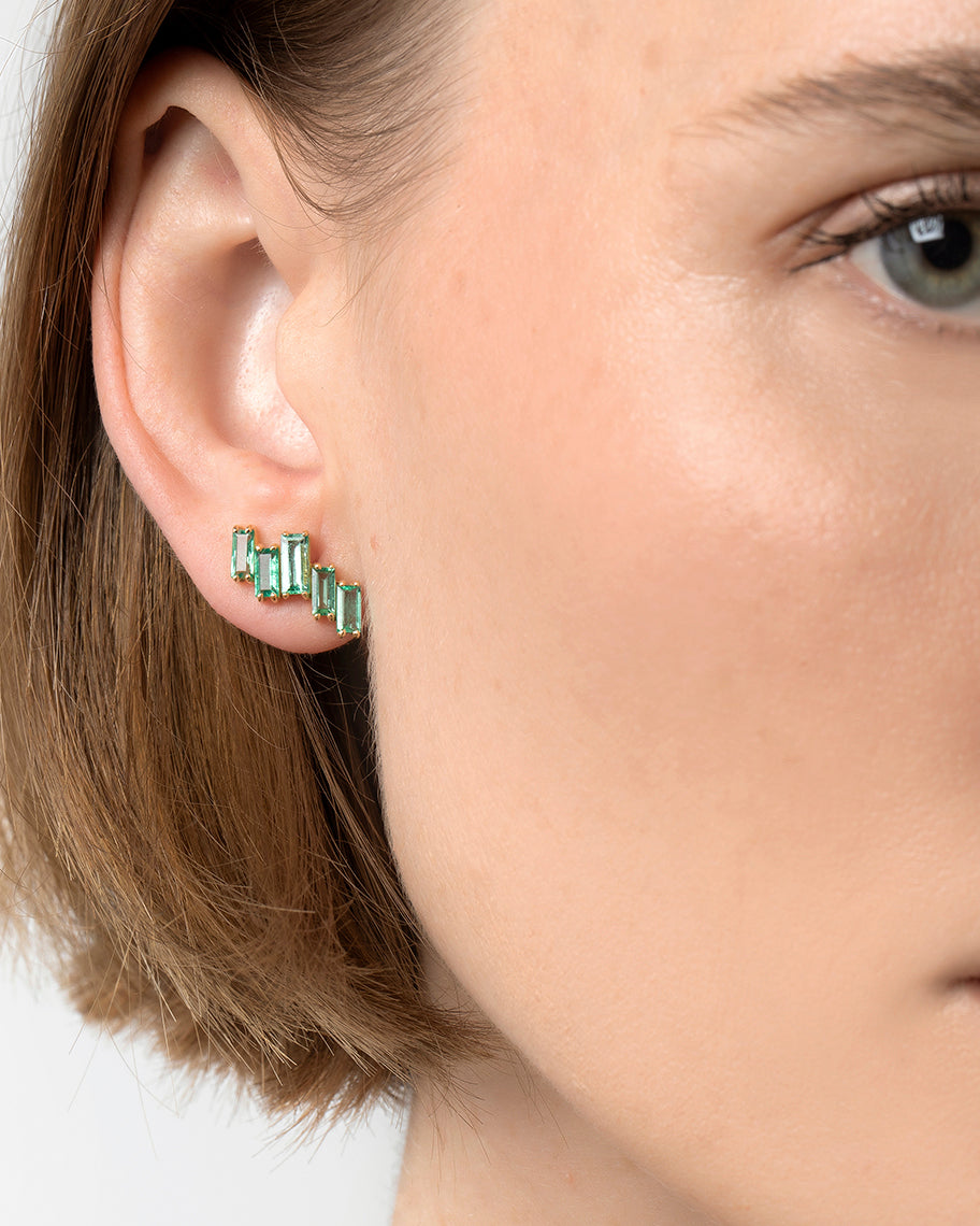 Brinco Earcuff Elisa em Ouro 18K e Esmeraldas