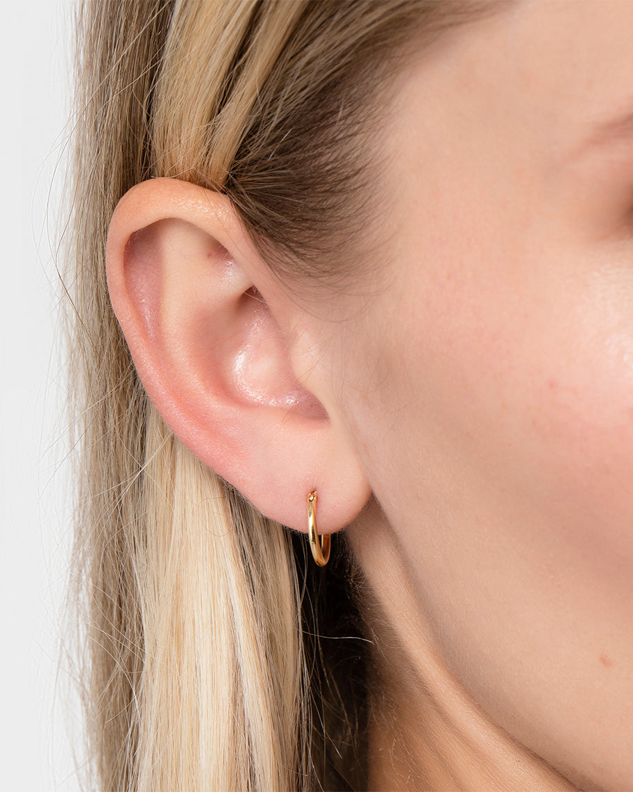 Argola Lisa em Ouro Amarelo 18K