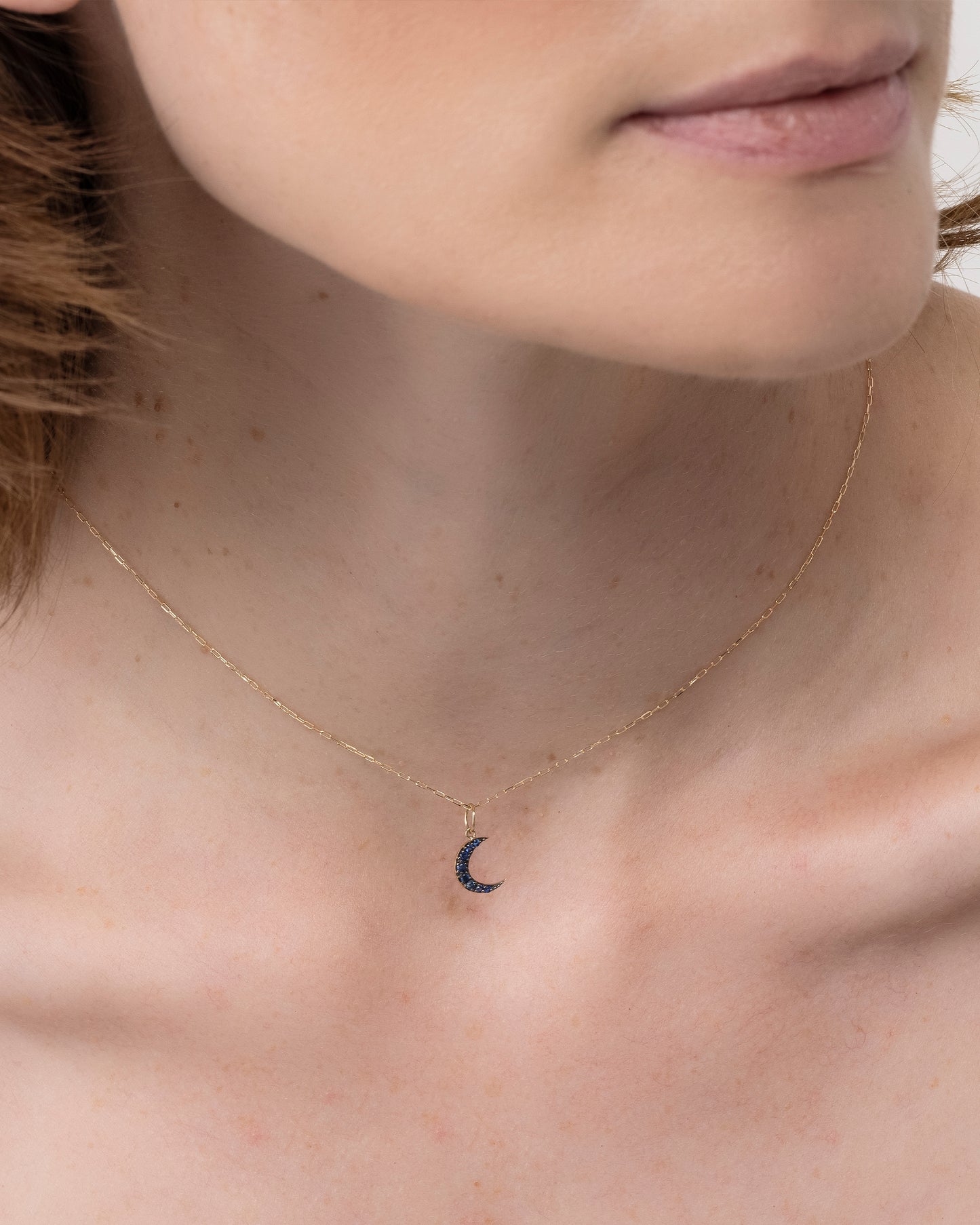 Pingente para Colar Lunar em Ouro 18K e Safiras Azuis