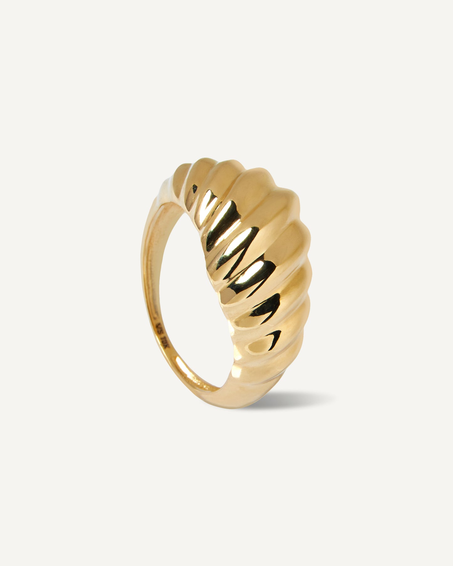 Anel de Dedinho Liso em Ouro 18K Domo