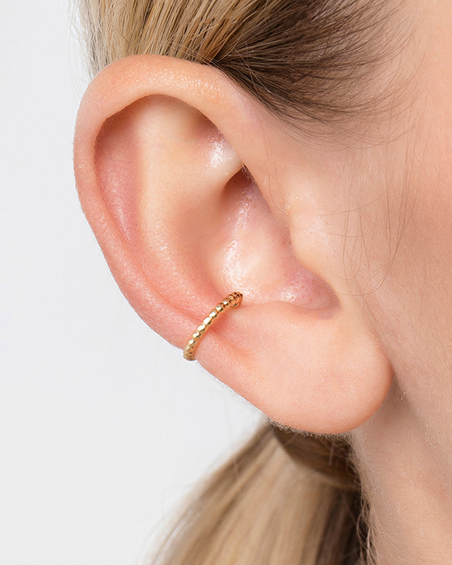 Piercing de Orelha Polka em Ouro 18K