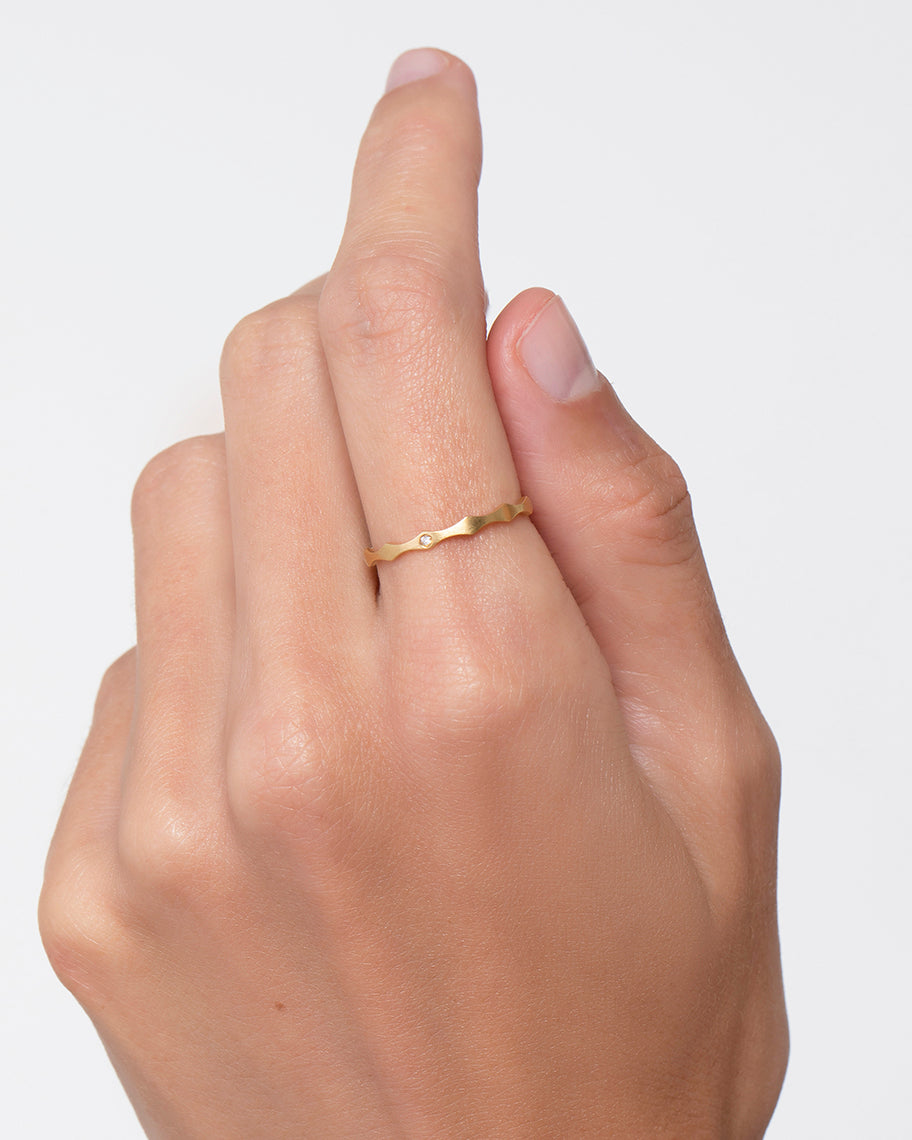 Anel Zig em Ouro 18K e Brilhante