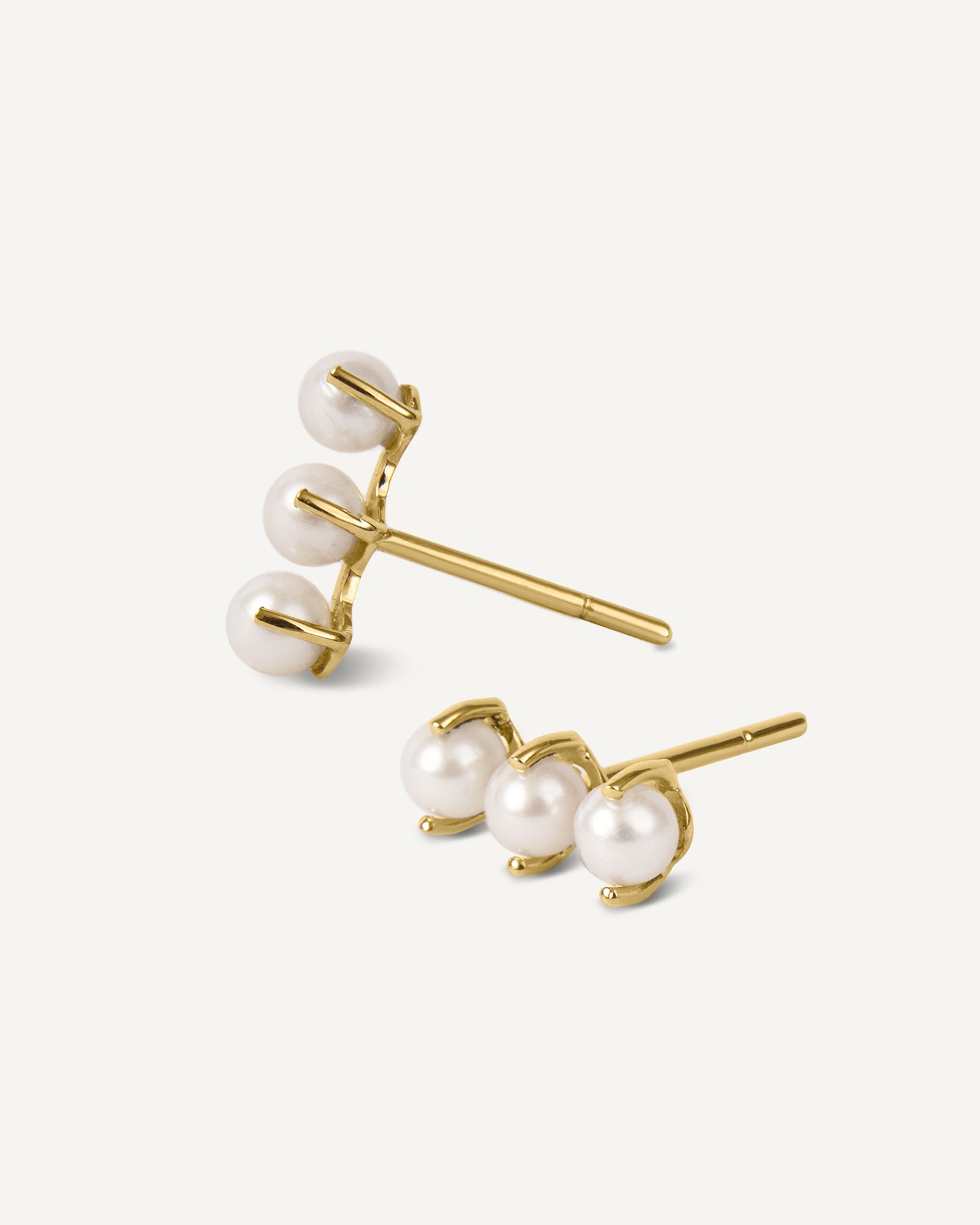 Brinco Pequeno Perle em Ouro 18K e Pérolas Brancas