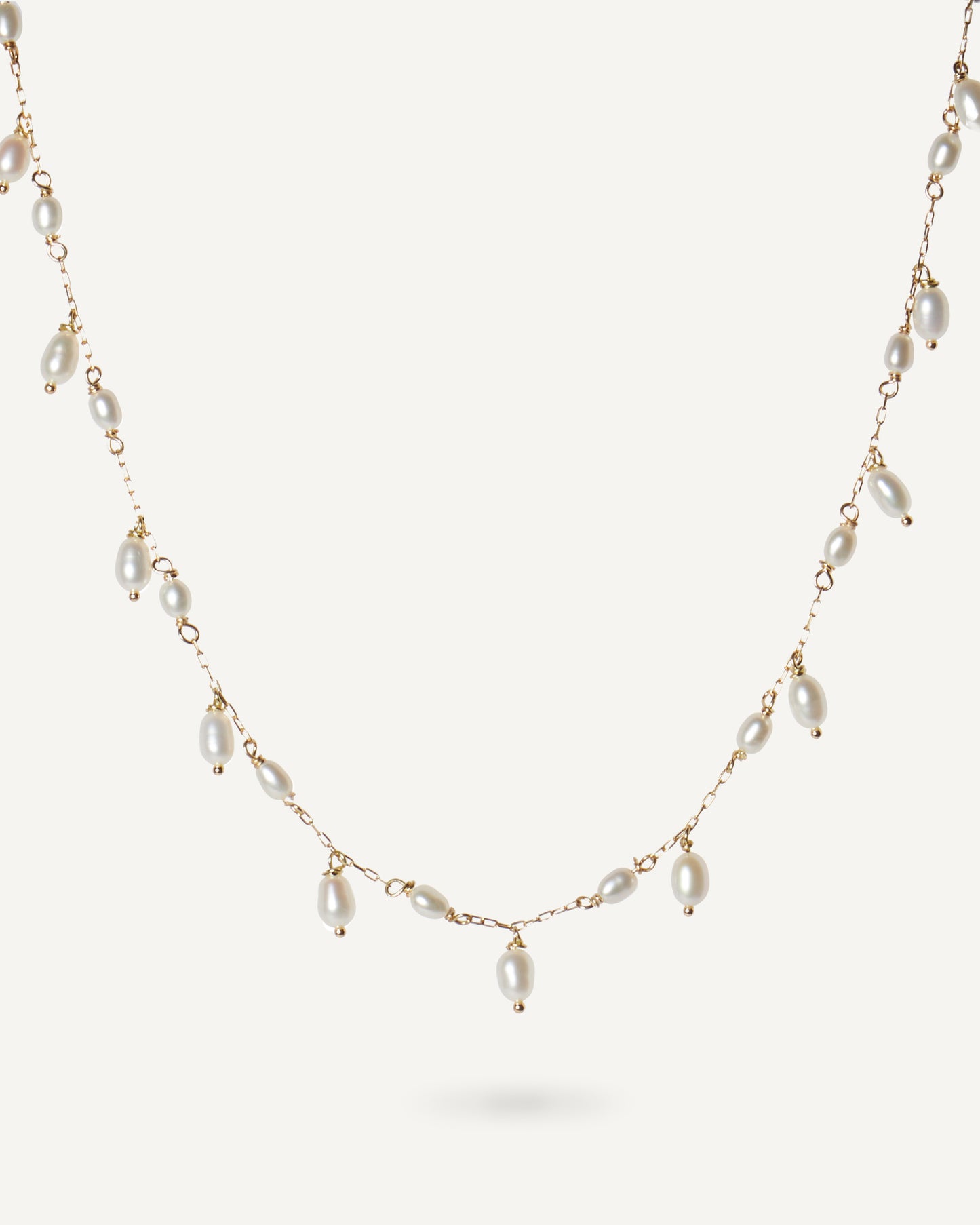 Colar Sal em Ouro 18K e Pérolas Brancas