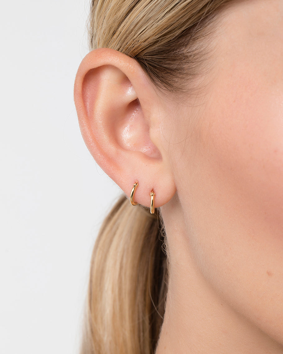 Argola Lisa Mini em Ouro 18K