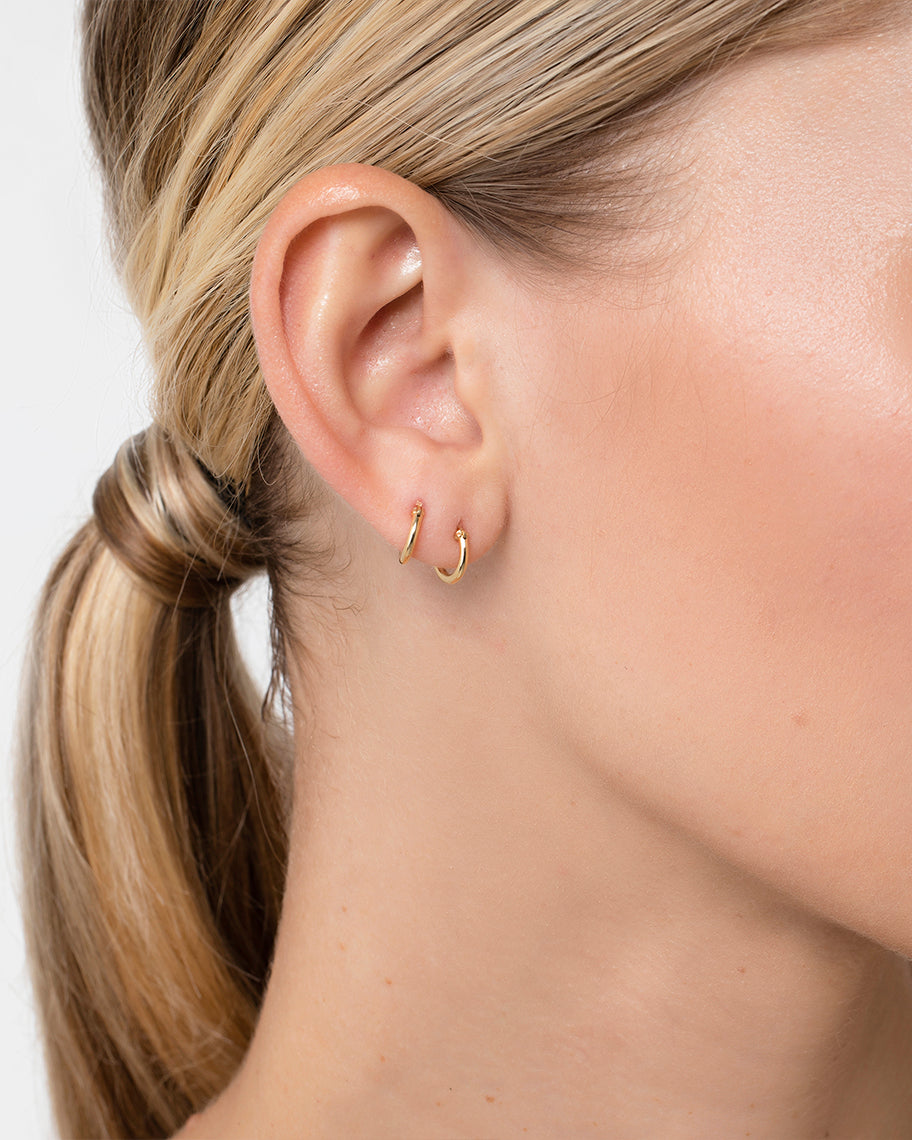 Argola Lisa Mini em Ouro 18K