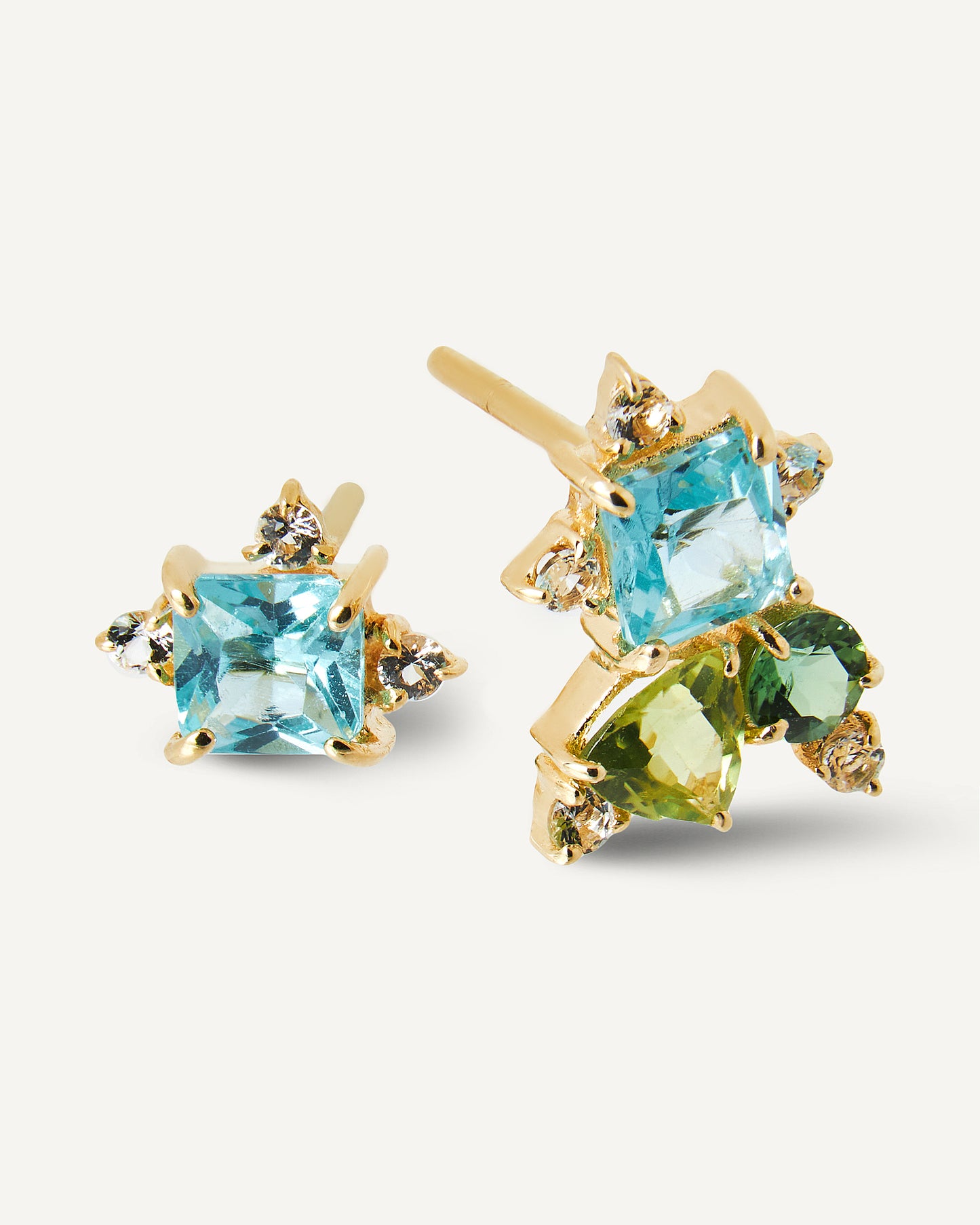 Brinco Stud Palette em Ouro 18K