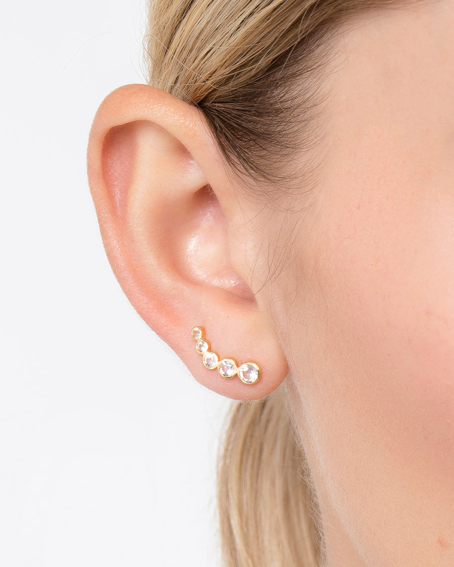Brinco Earcuff Margarida em Ouro 18K e Topázios Brancos