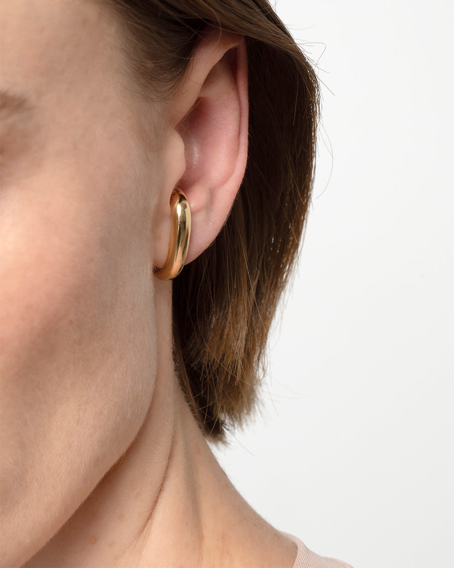 Brinco Contorno Liso em Ouro 18K D'Or