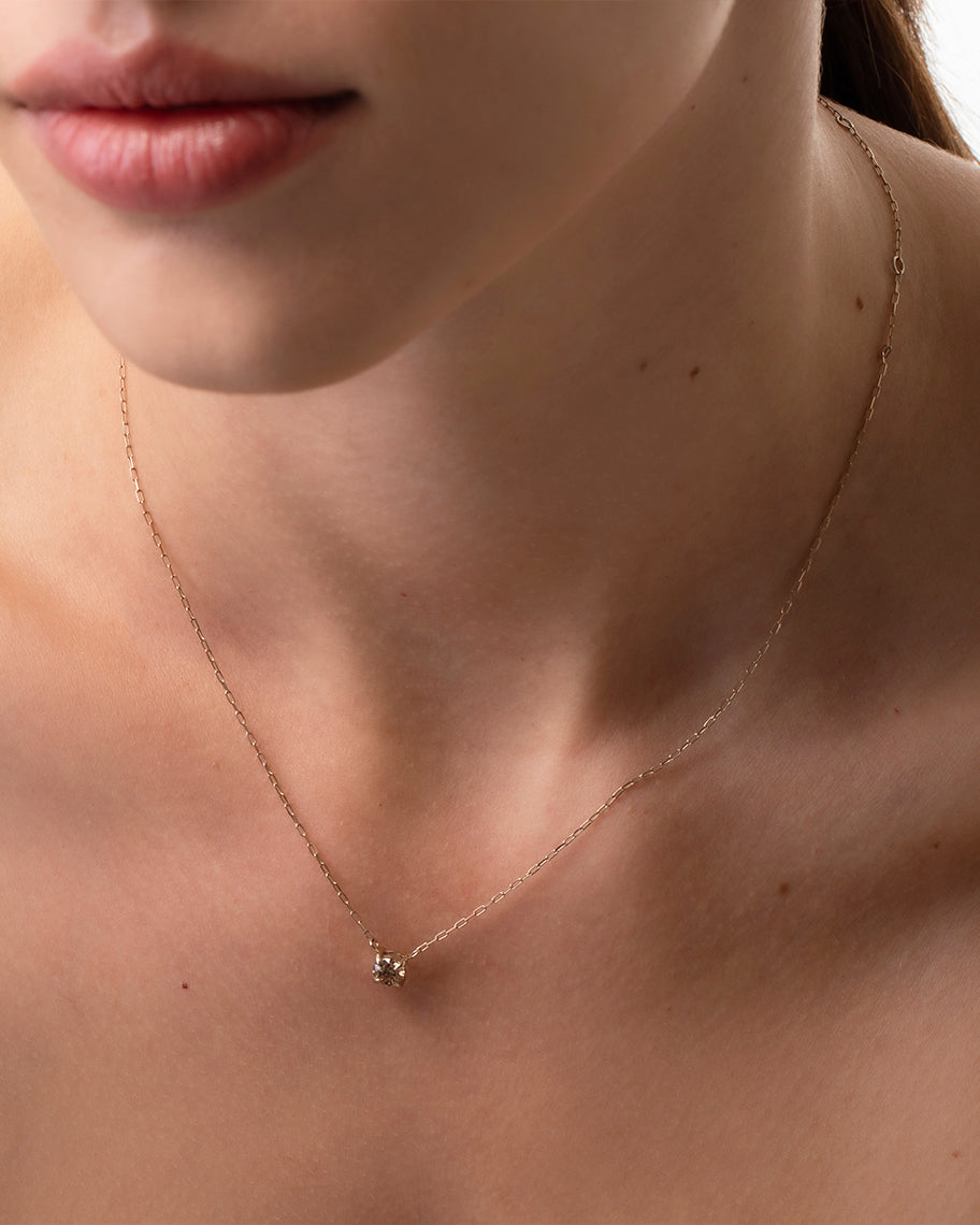 Colar Solitário Ana em Ouro 18K com 30 pontos de Diamante Champagne