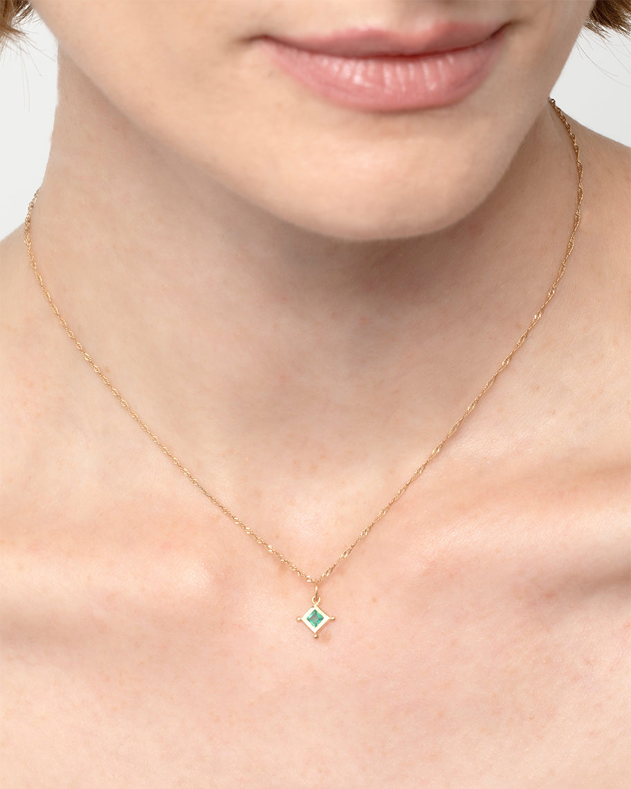 Pingente para Colar em Ouro 18K Algodão Esmeralda