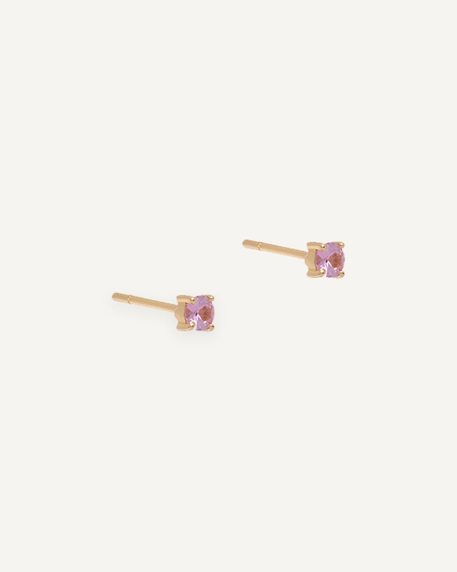 Brinco Stud Lil Safira Rosa em Ouro 18K