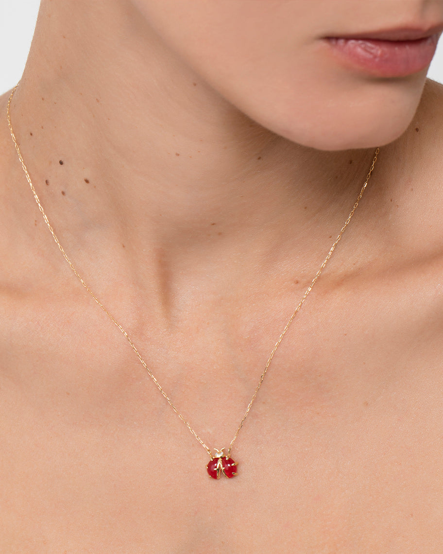 Colar Joaninha em Ouro 18K com Quartzo Vermelho e Brilhantes