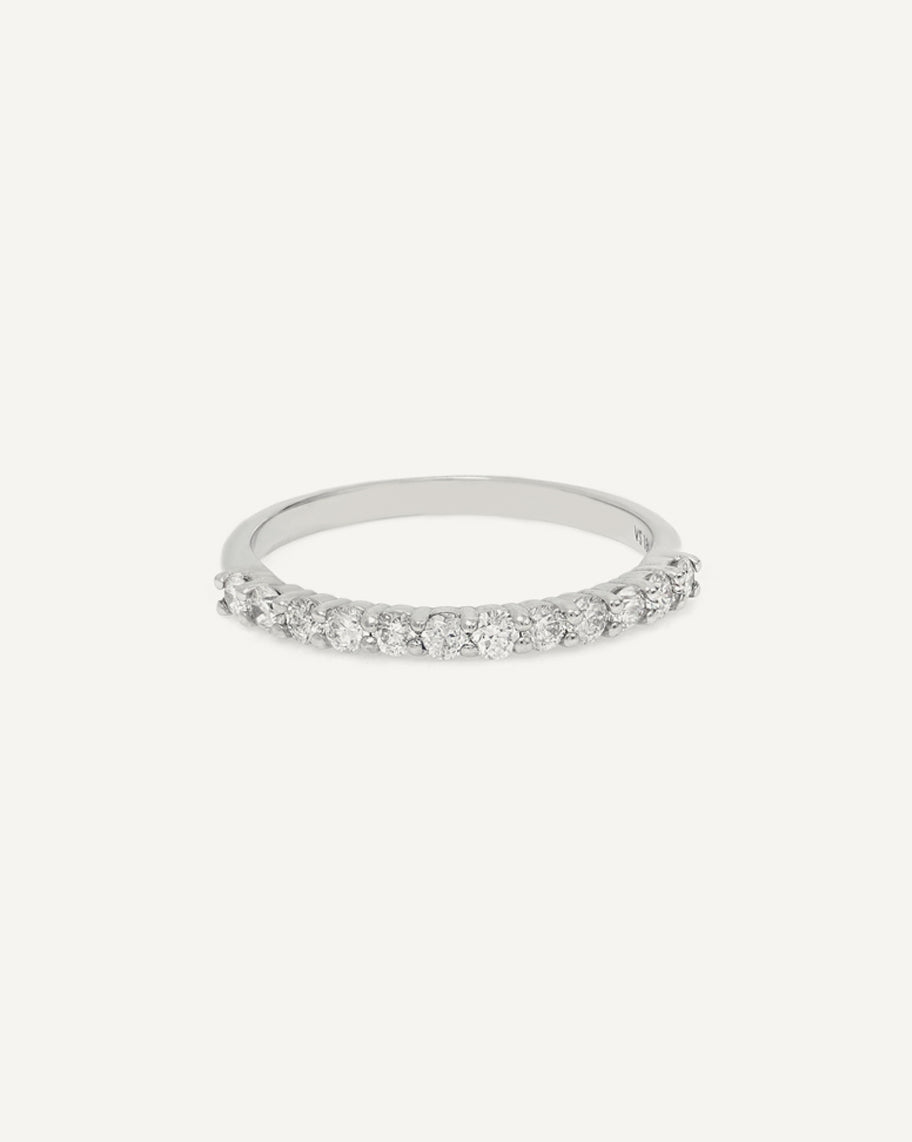 Meia Aliança Clarity em Ouro Branco 18K e 36 Pontos de Diamante