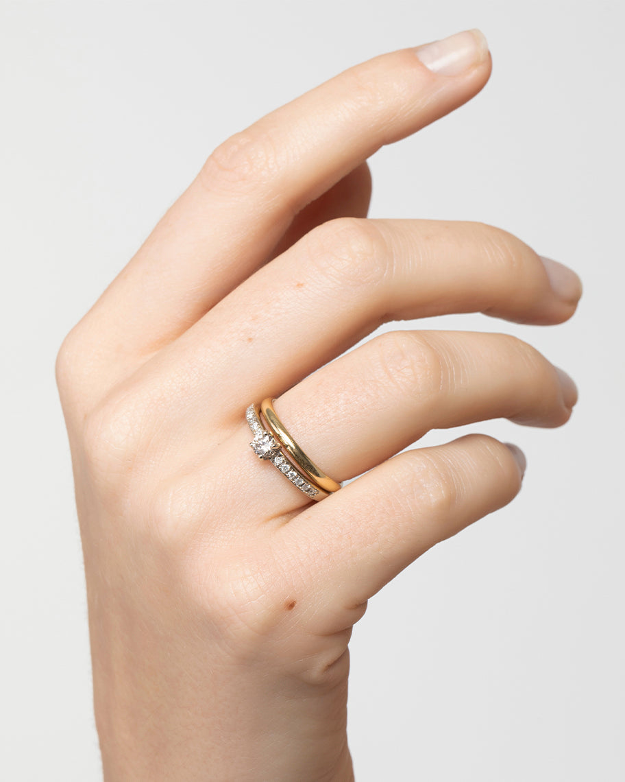 Anel Solitário Immensity Brown em Ouro Cru 18K com 37 Pontos de Diamante