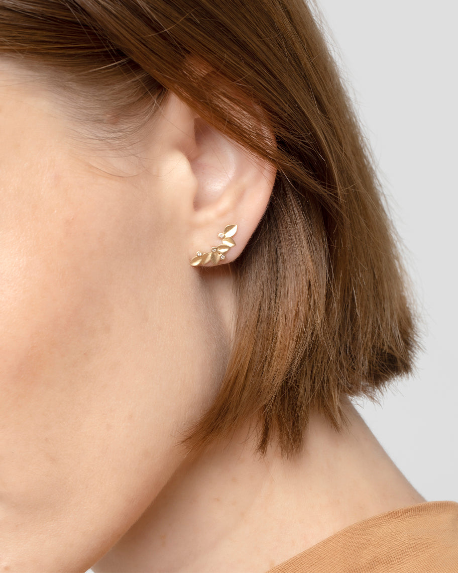 Brinco Earcuff Folha em Ouro 18K e Brilhantes