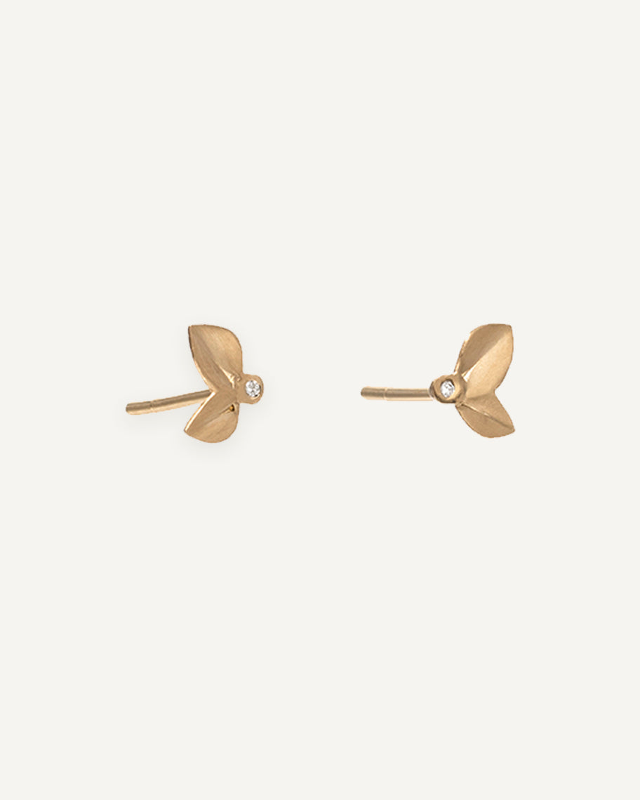 Brinco Stud Folha em Ouro 18K e Brilhantes