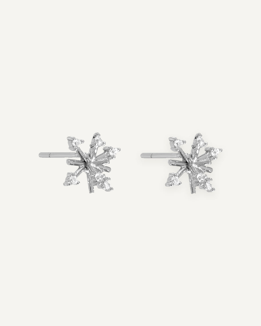 Brinco Snowflake em Ouro Branco 18K e Safiras