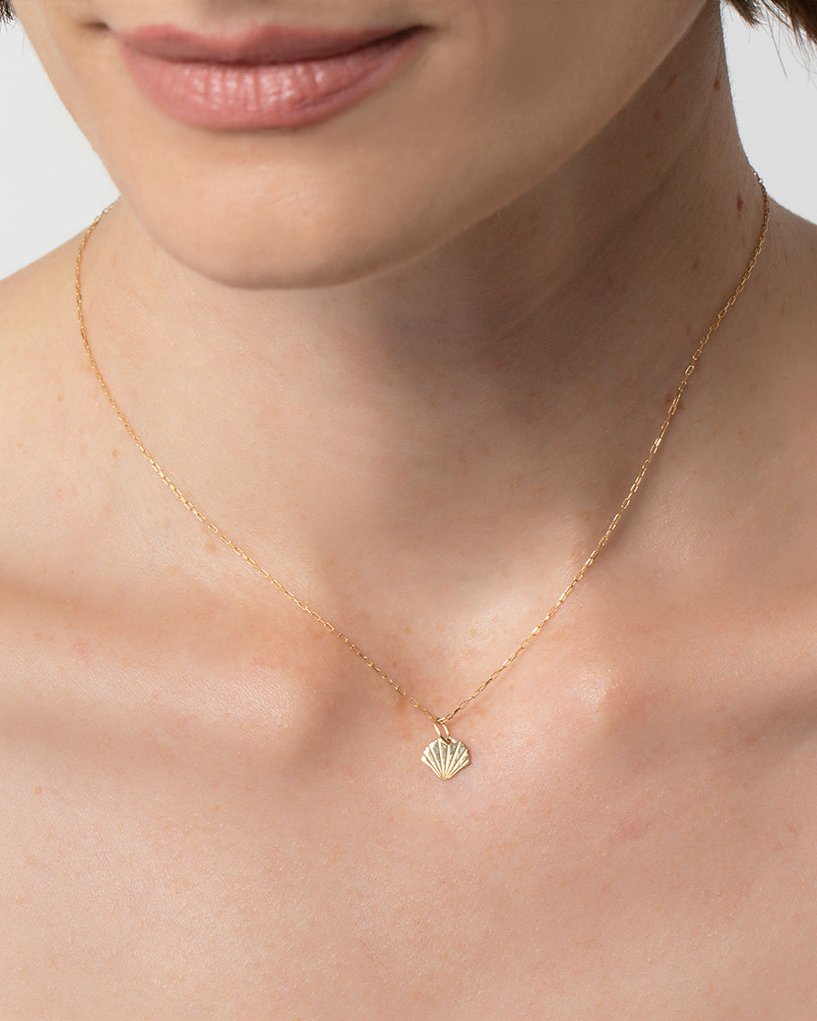 Pingente para Colar em Ouro 18k Concha