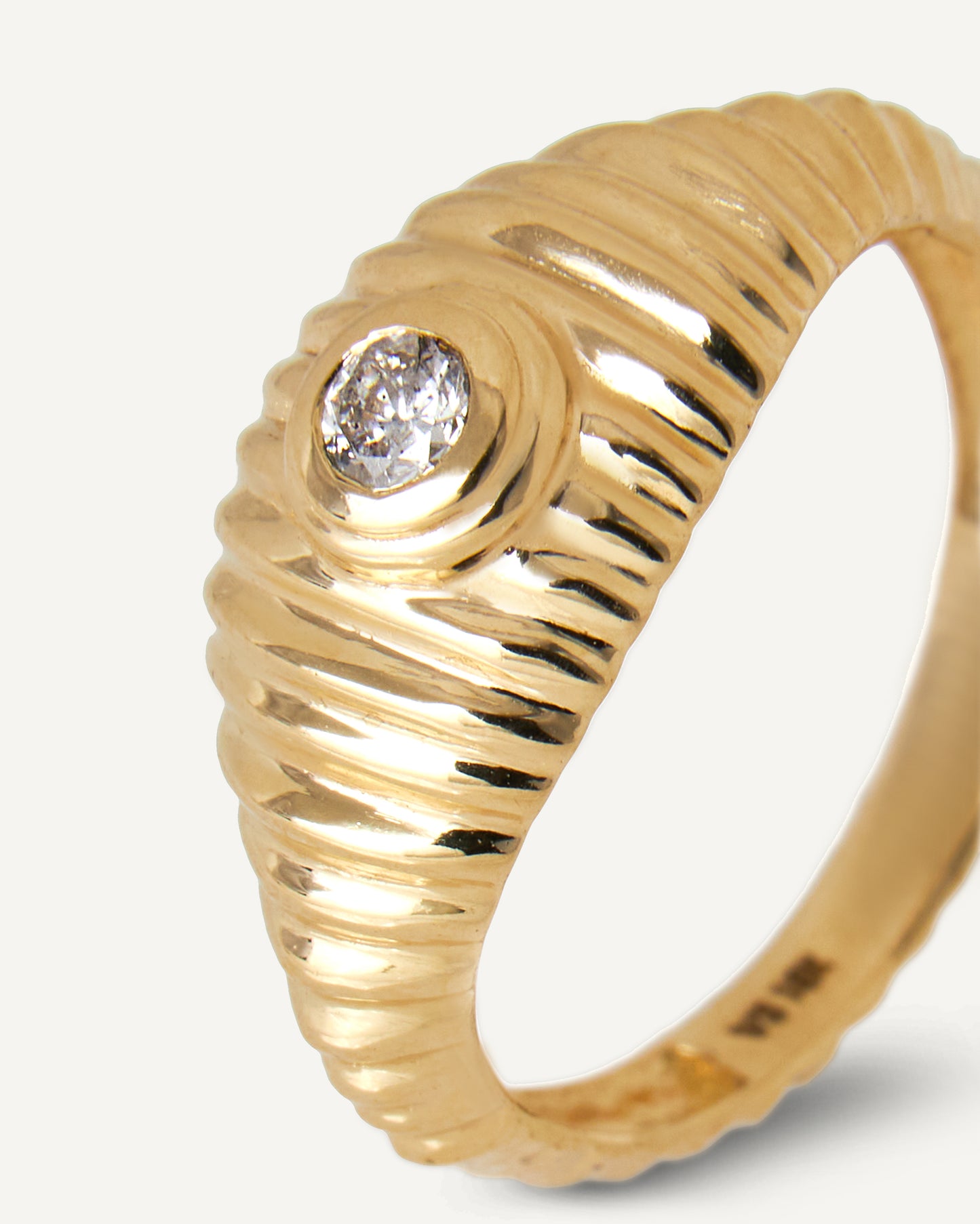 Anel Sublime em Ouro 18K e Diamante