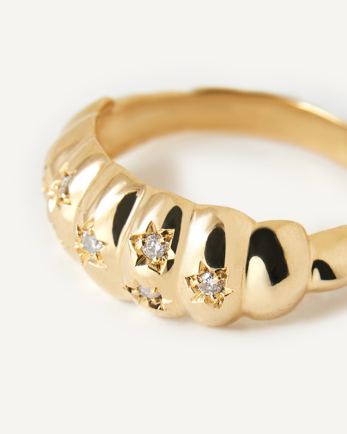 Anel Babilônia em Ouro 18K e Diamantes
