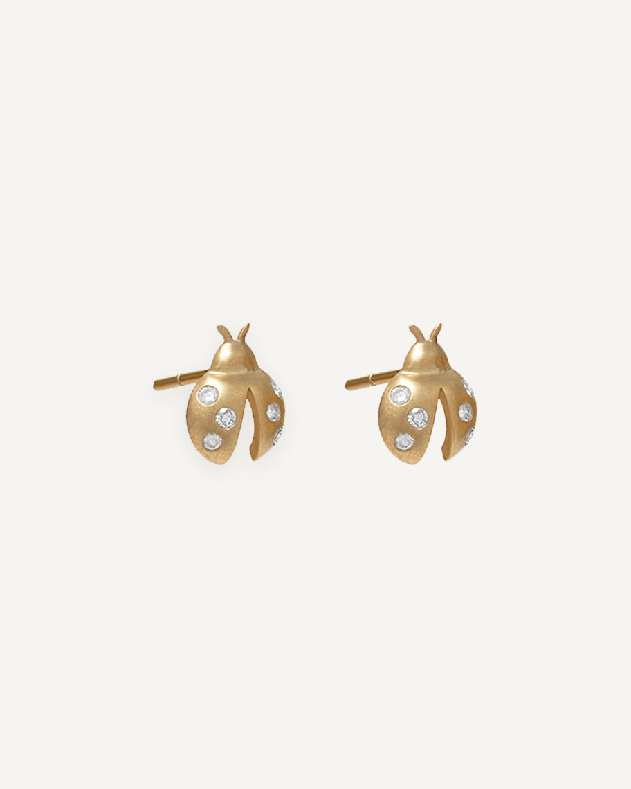 Stud Ladybug em Ouro 18k e Brilhantes