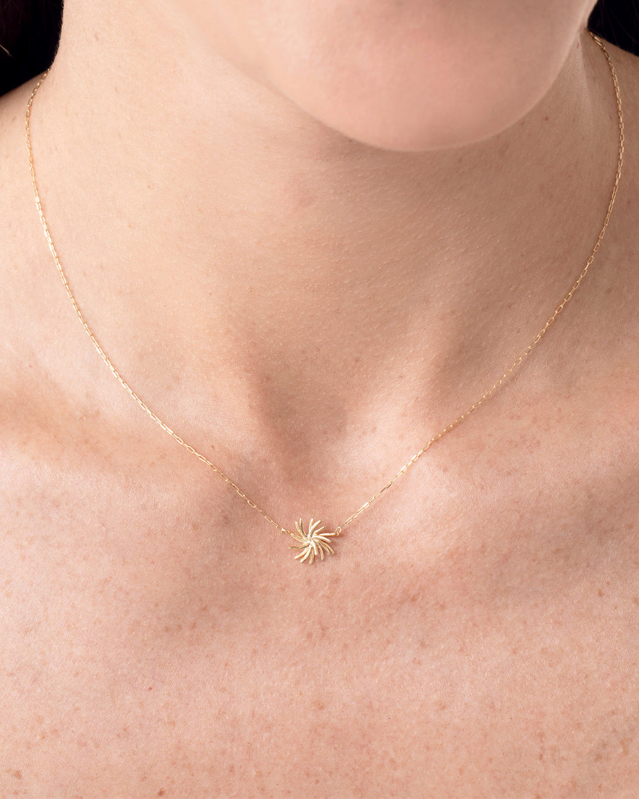 Colar Redemoinho em Ouro Amarelo 18K