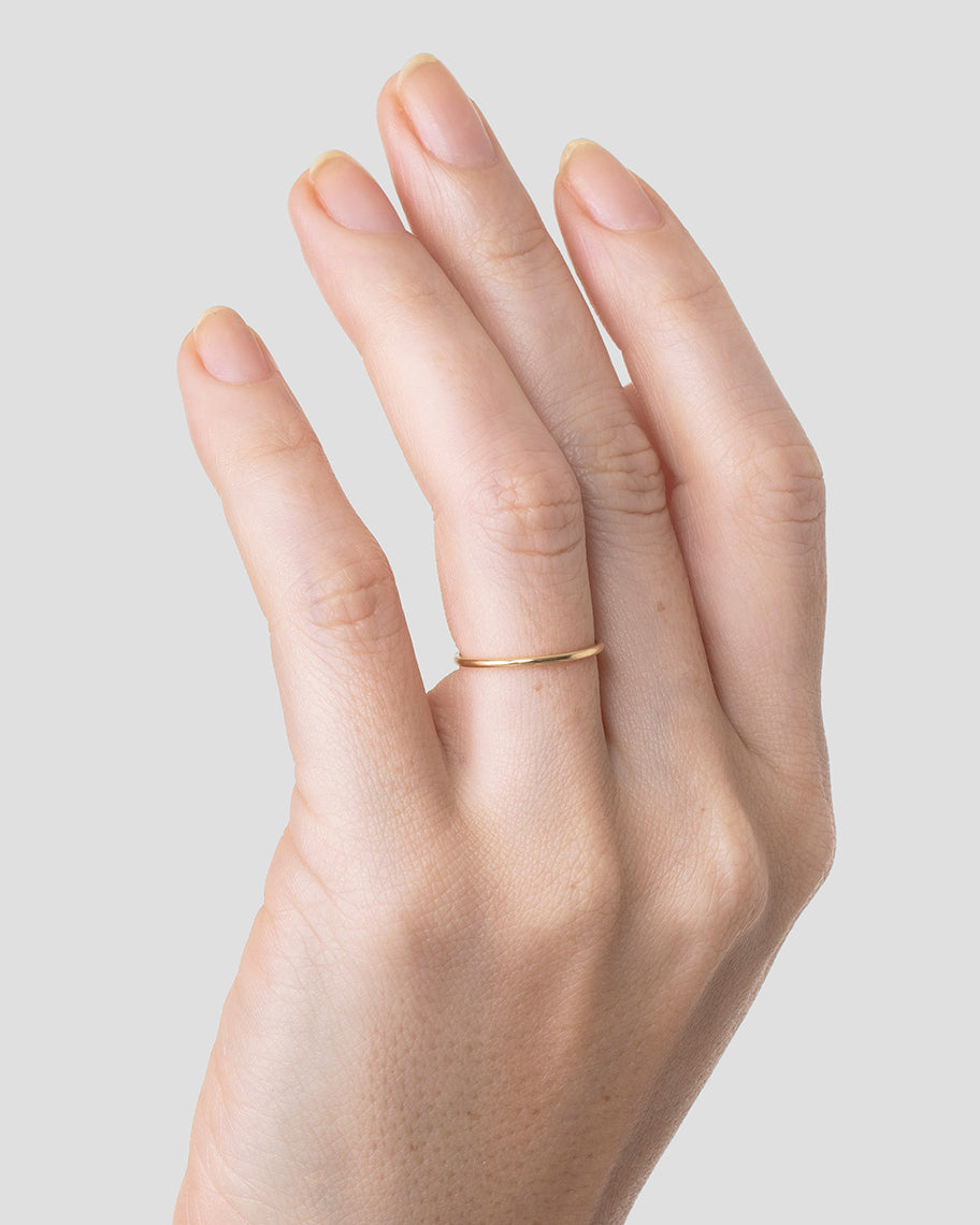 Aliança de Casamento Minimal Lisa em Ouro Amarelo 18K (1.2mm)