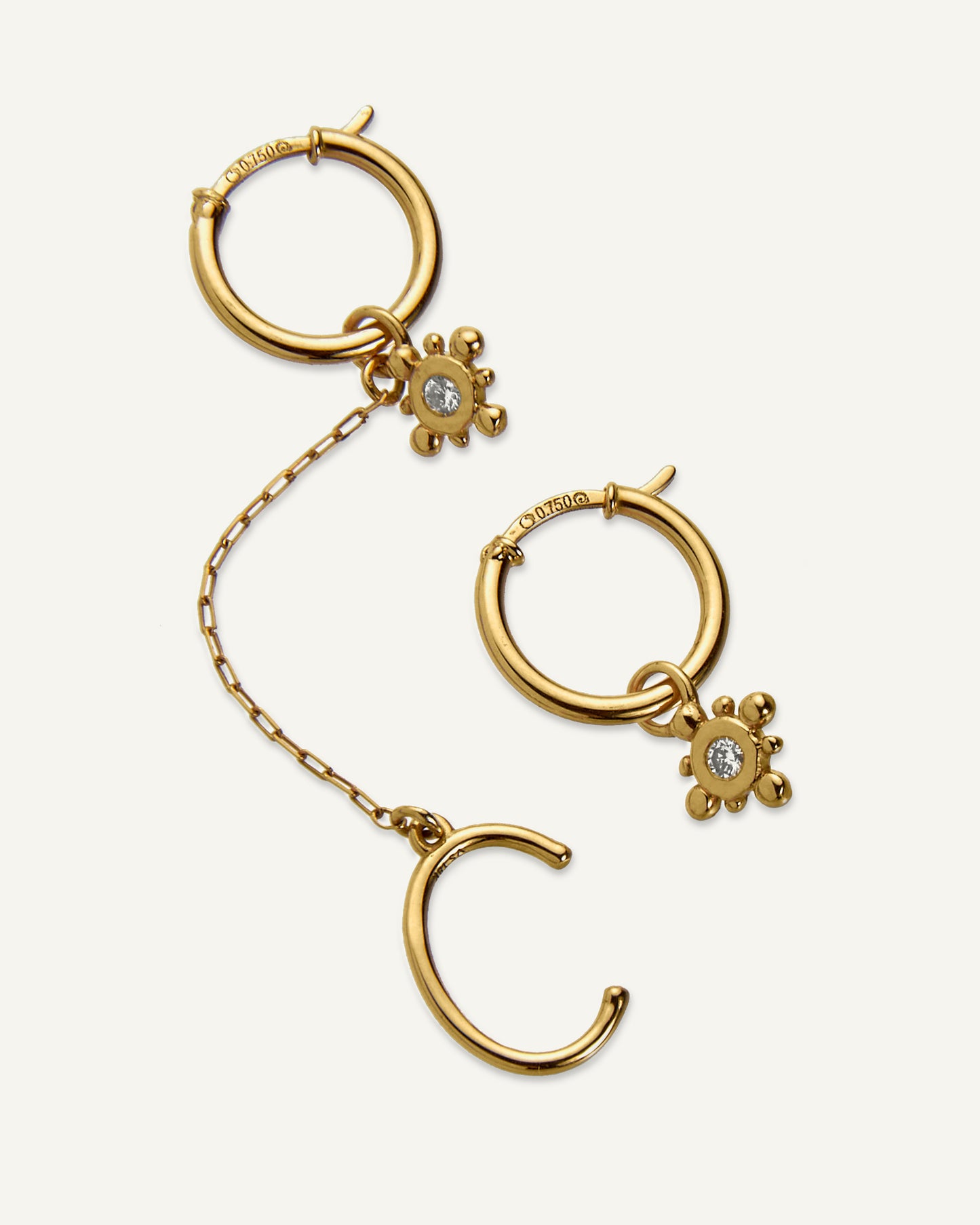 Argola Stella Corrente em Ouro 18K e Diamante