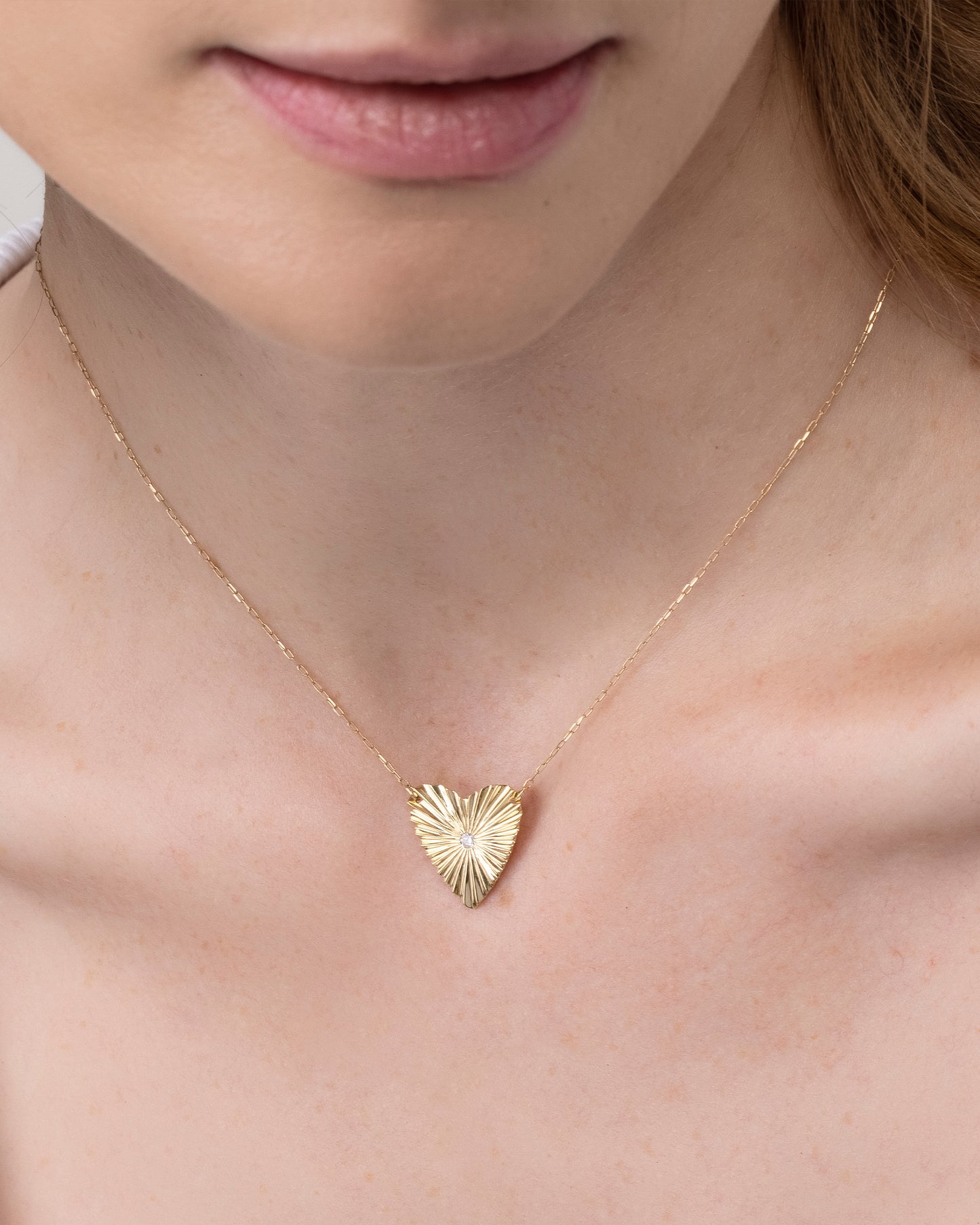Colar de Coração Amour em Ouro 18K e Diamante