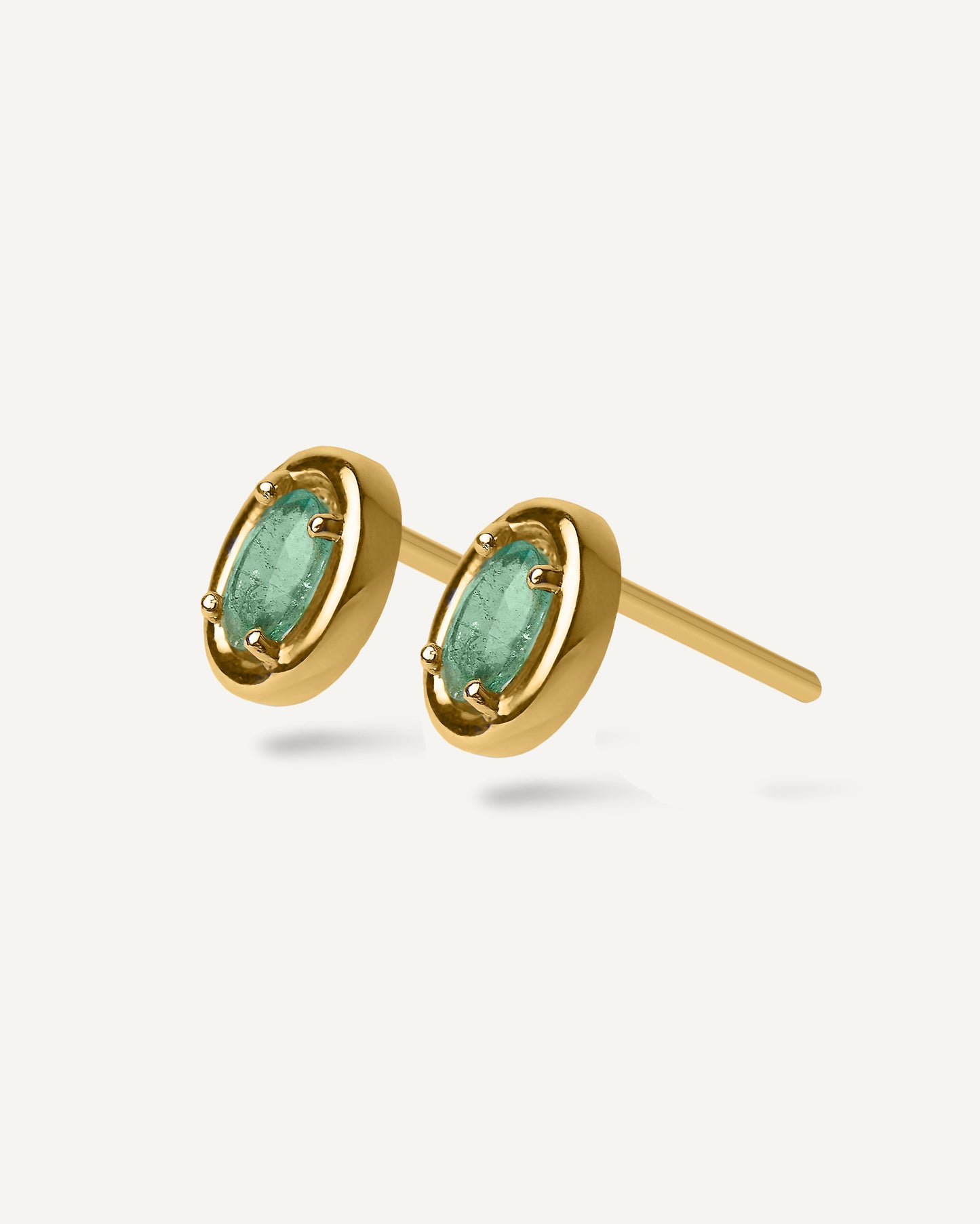 Brinco Amaia Esmeralda em Ouro 18K