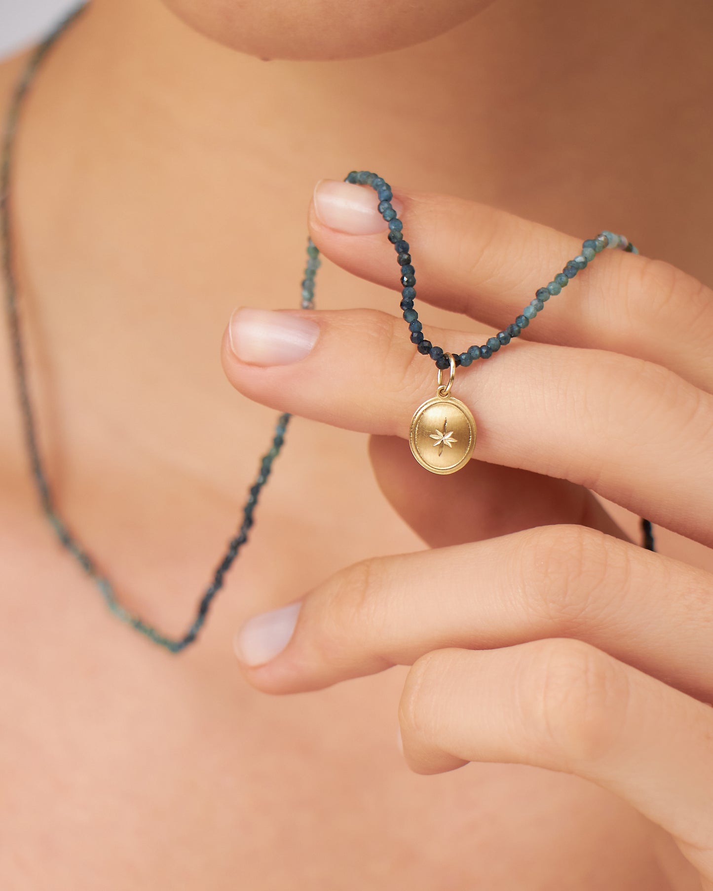 Colar Longo Sorte Turmalinas Azuis em Ouro 18K