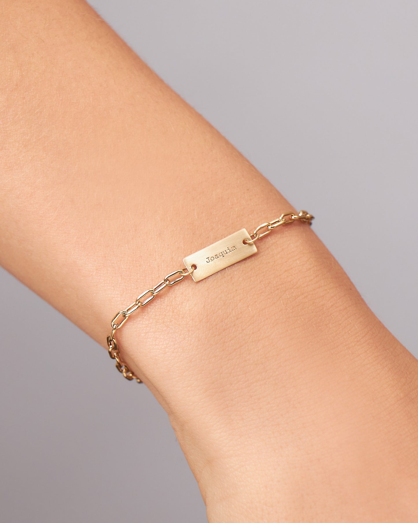 Pulseira Bold Placa Personalizada em Ouro 18K