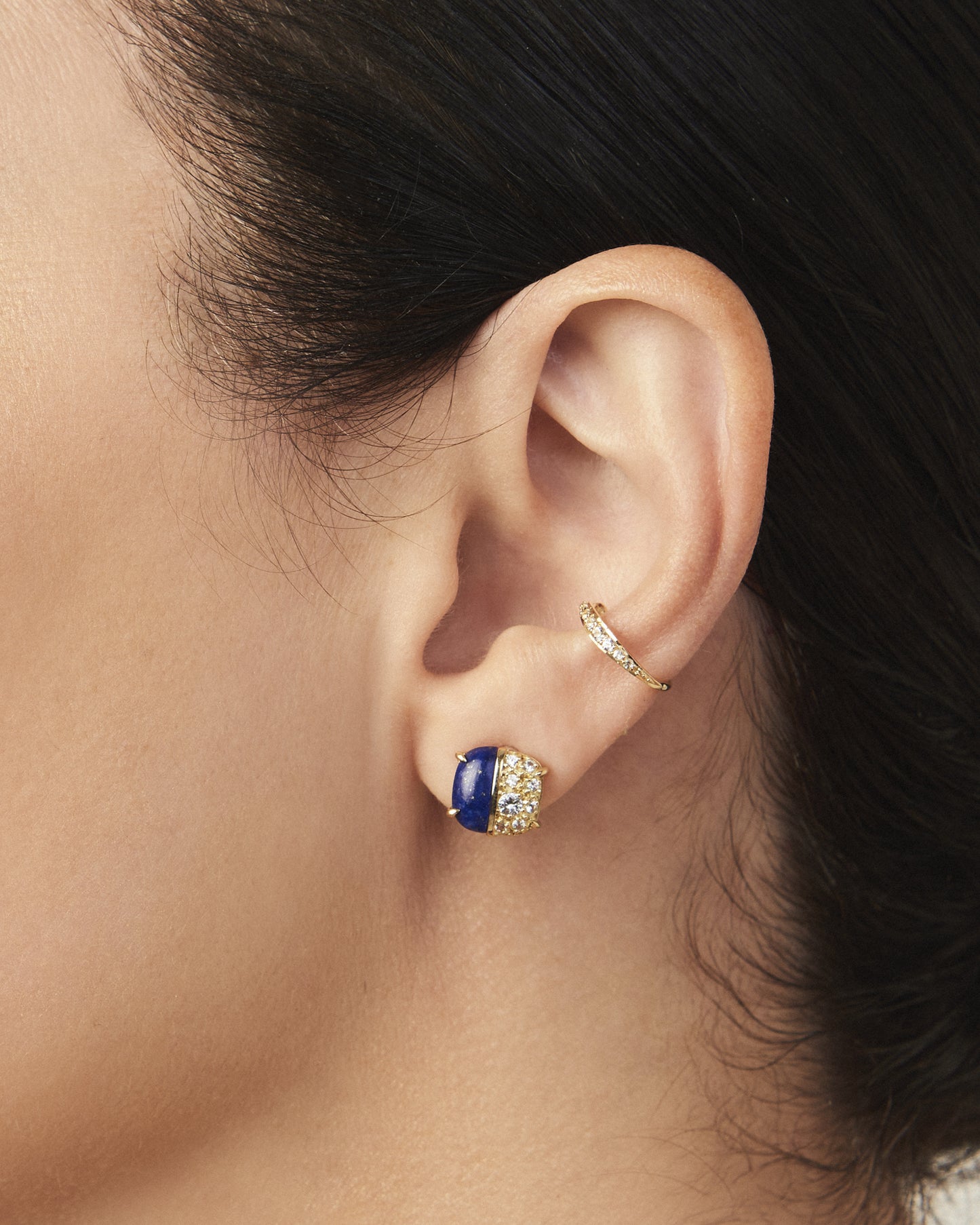 Piercing Disco em Ouro 18K e Safiras Brancas