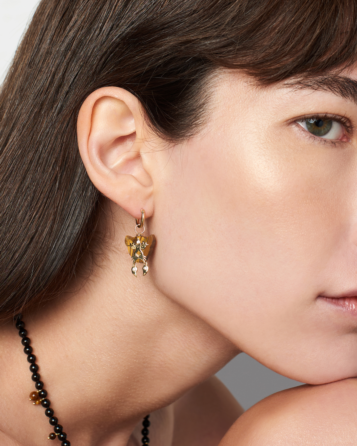 Pingente Cairo Olho de Tigre em Ouro 18K