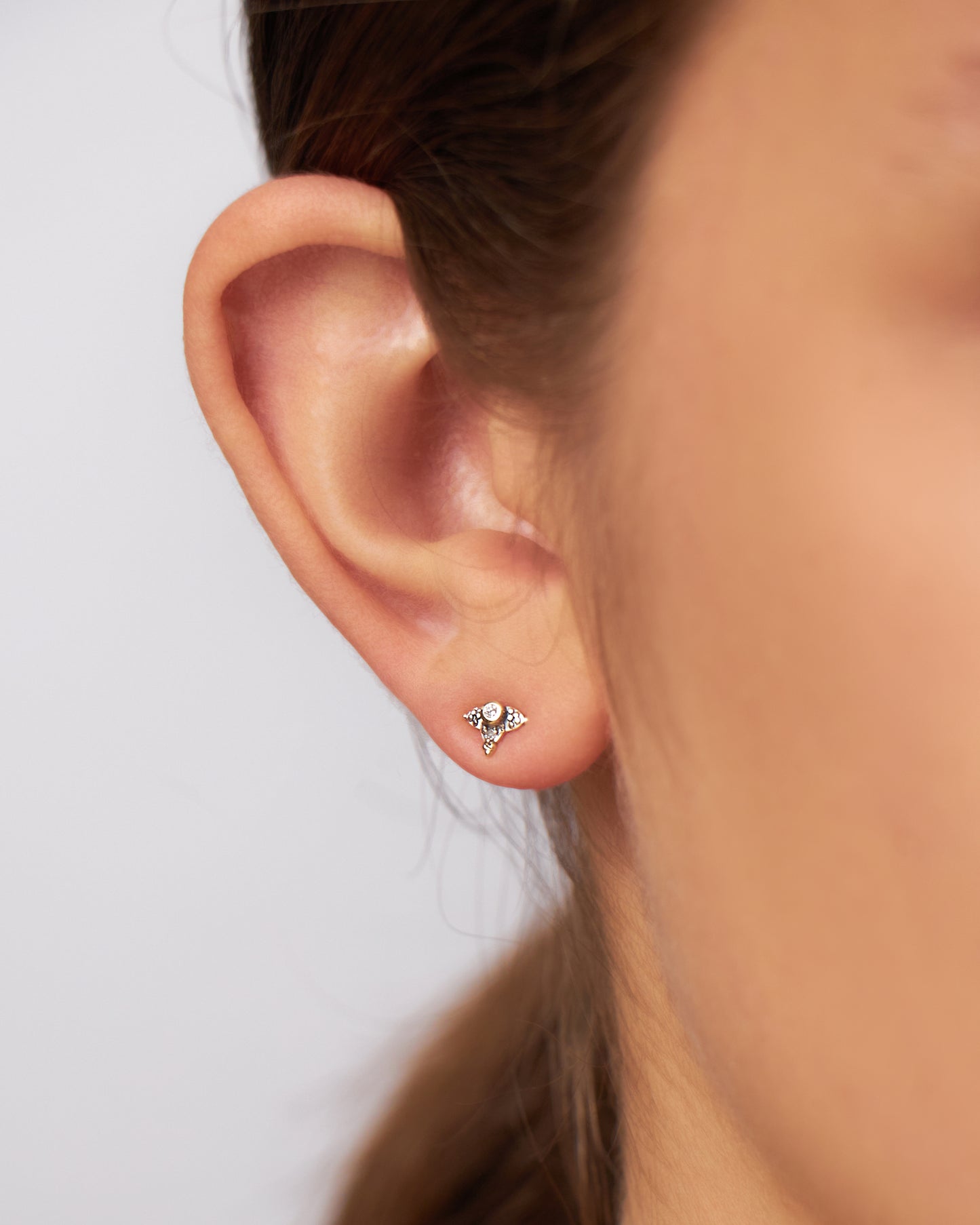 Brinco Cleo Unitário em Ouro 18K e Diamantes