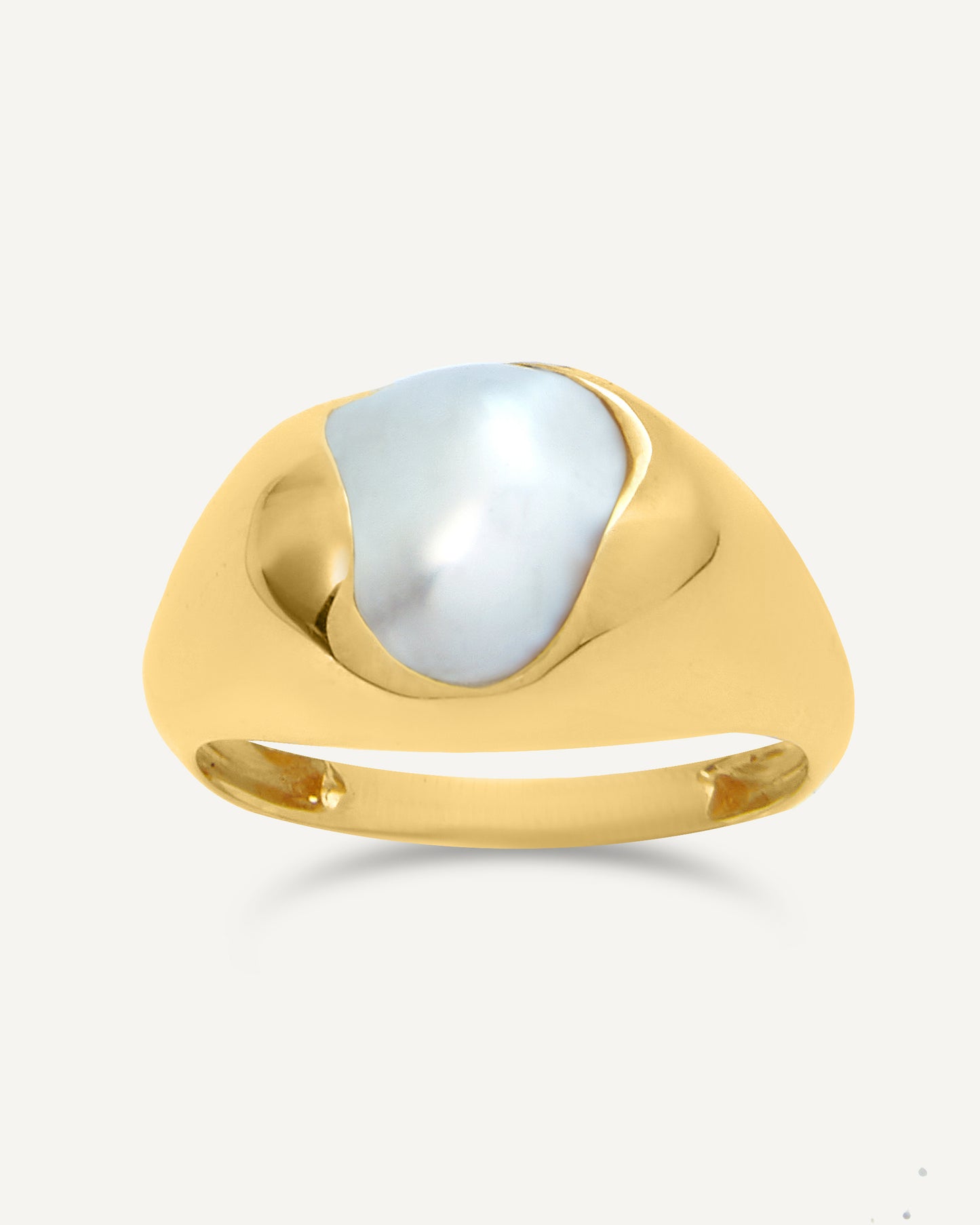 Anel Gruta Pérola em Ouro 18K