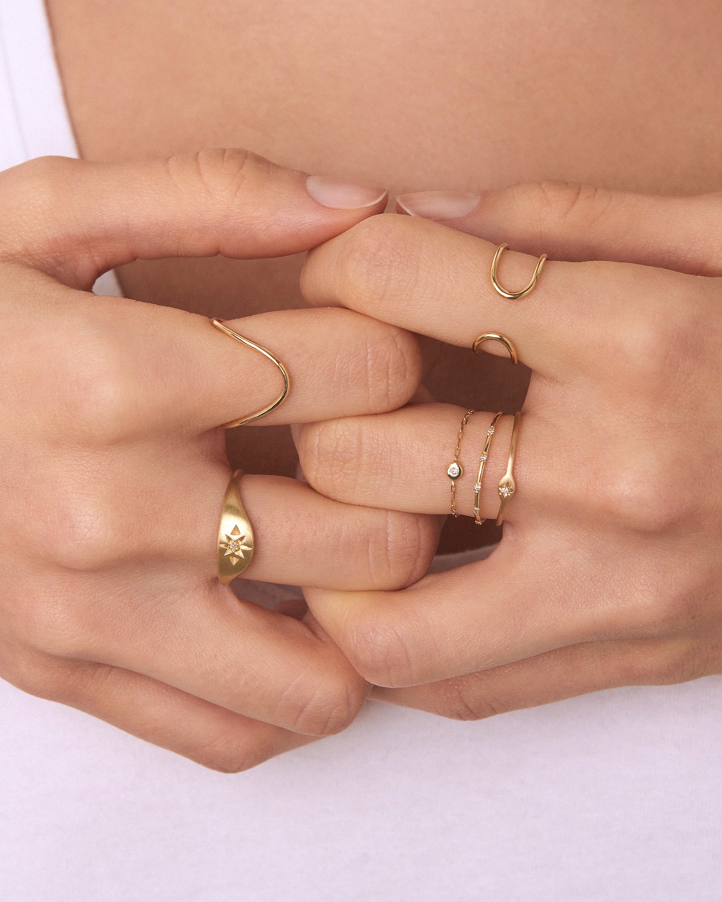 Anel Corrente Delicate Diamante em Ouro 18K