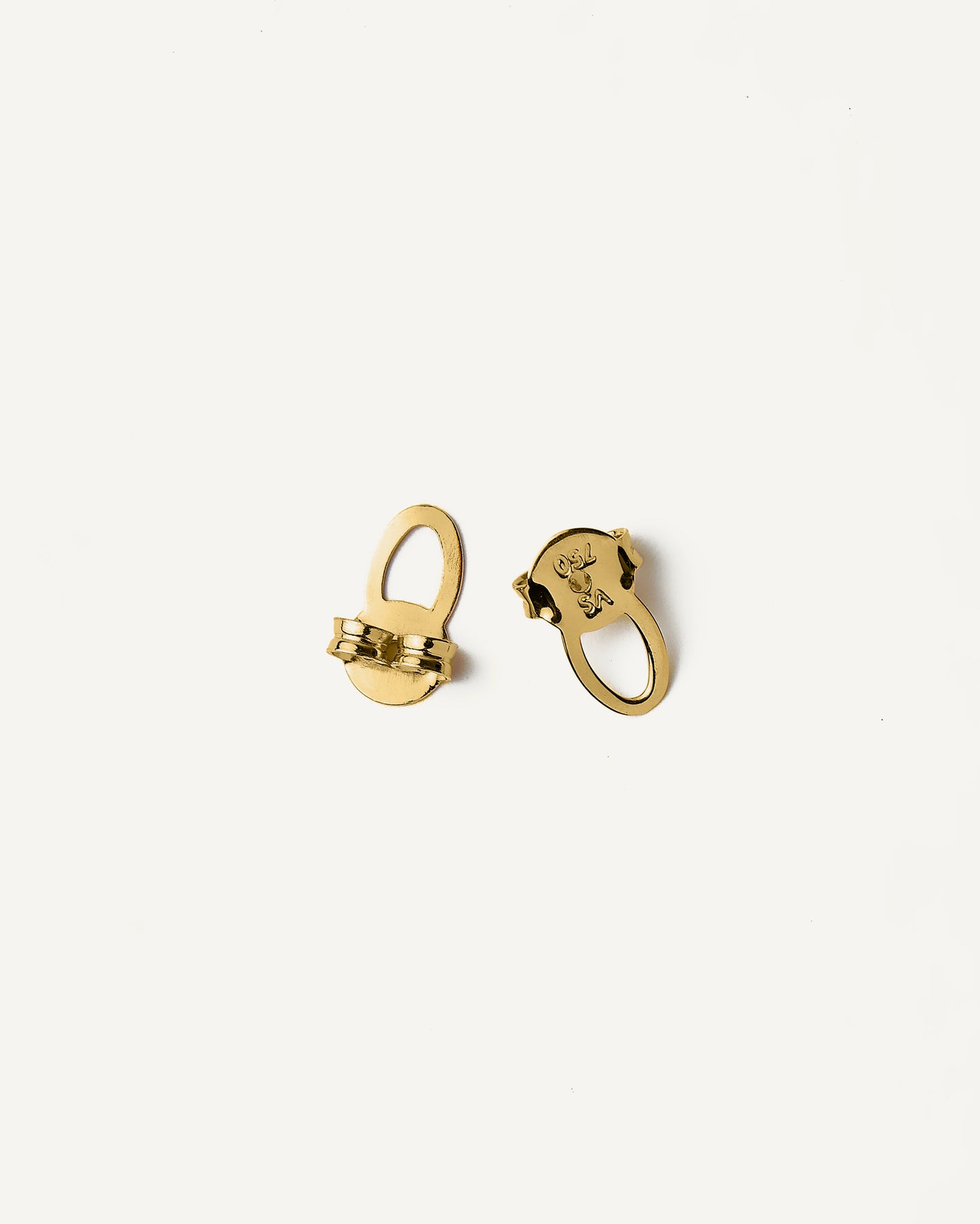 Brinco Valência em Ouro 18K com Ônix e Esmeralda
