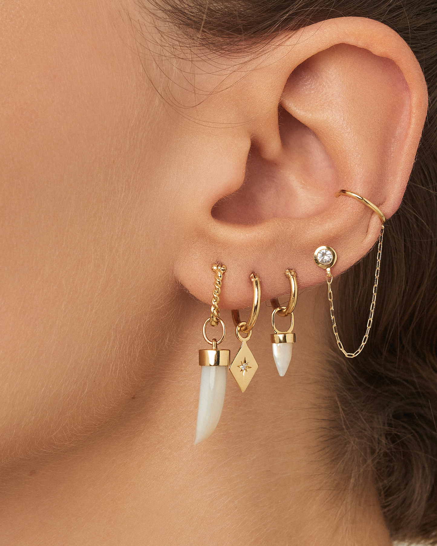 Argola Lisa Mini em Ouro 18K