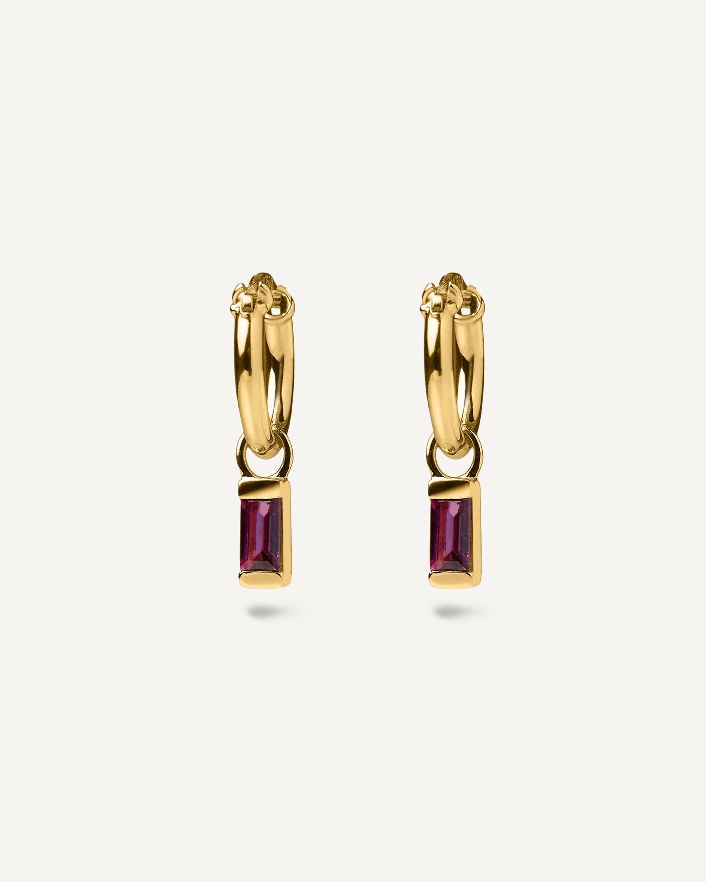 Argola Charlotte Granada em Ouro 18K