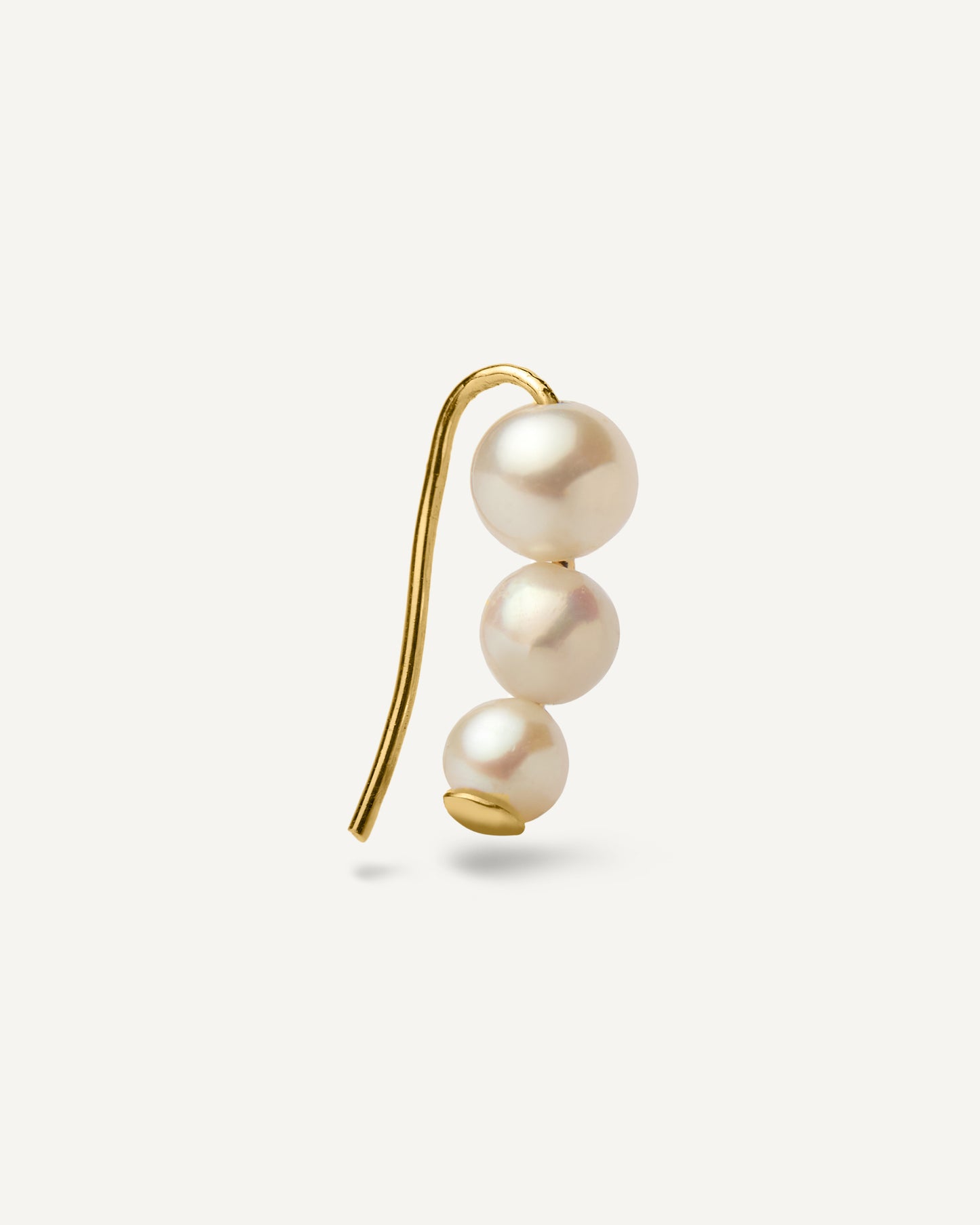 Brinco Earcuff Orla em Ouro 18K e Pérolas