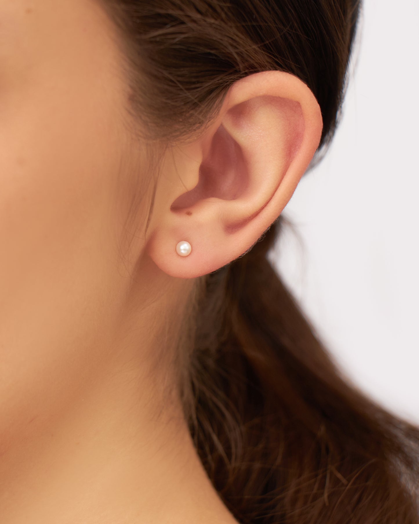 Brinco Lichia Petit em Ouro 18K e Pérolas de 4mm