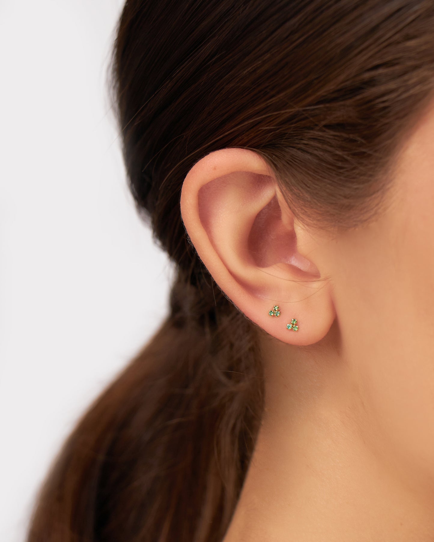 Brinco Tin Petit em Ouro 18K e Esmeraldas