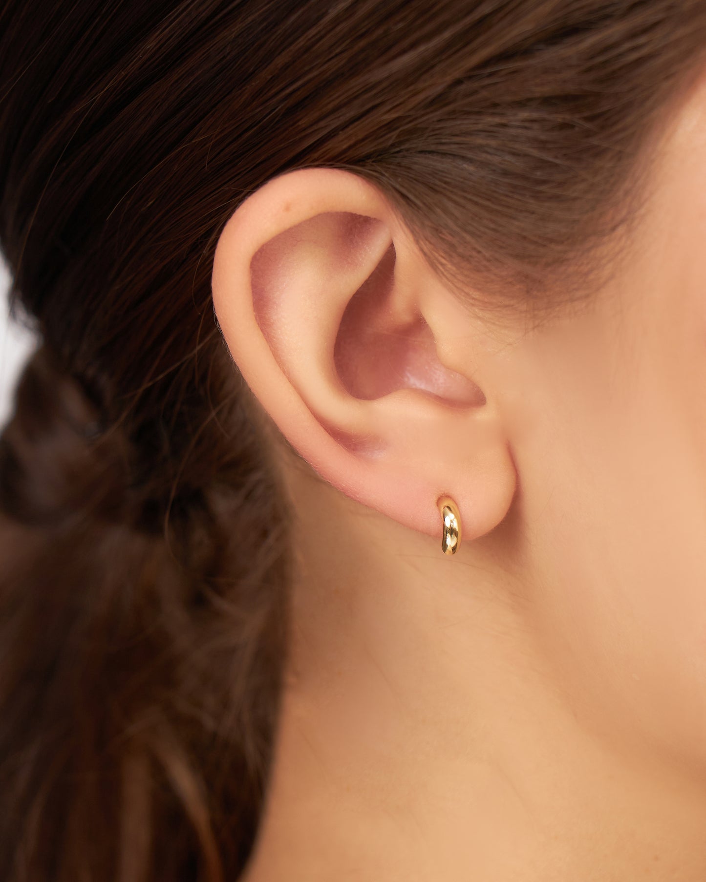 Argola Petit Unitária em Ouro 18K