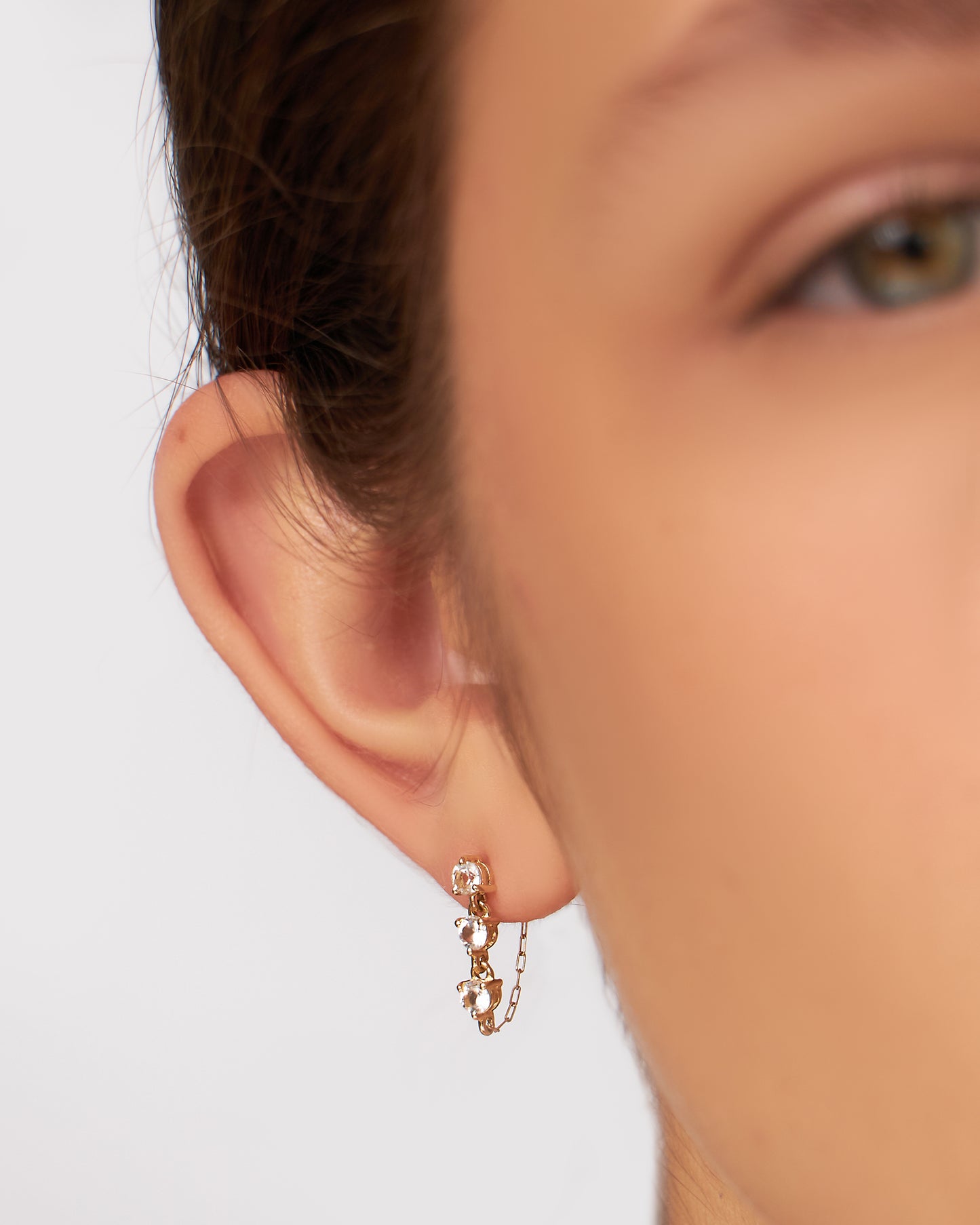 Brinco Eve Unitário em Ouro 18K e Safira