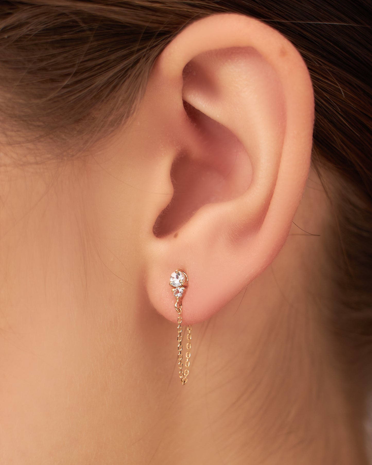 Brinco Bliss Unitário em Ouro 18k e Safira