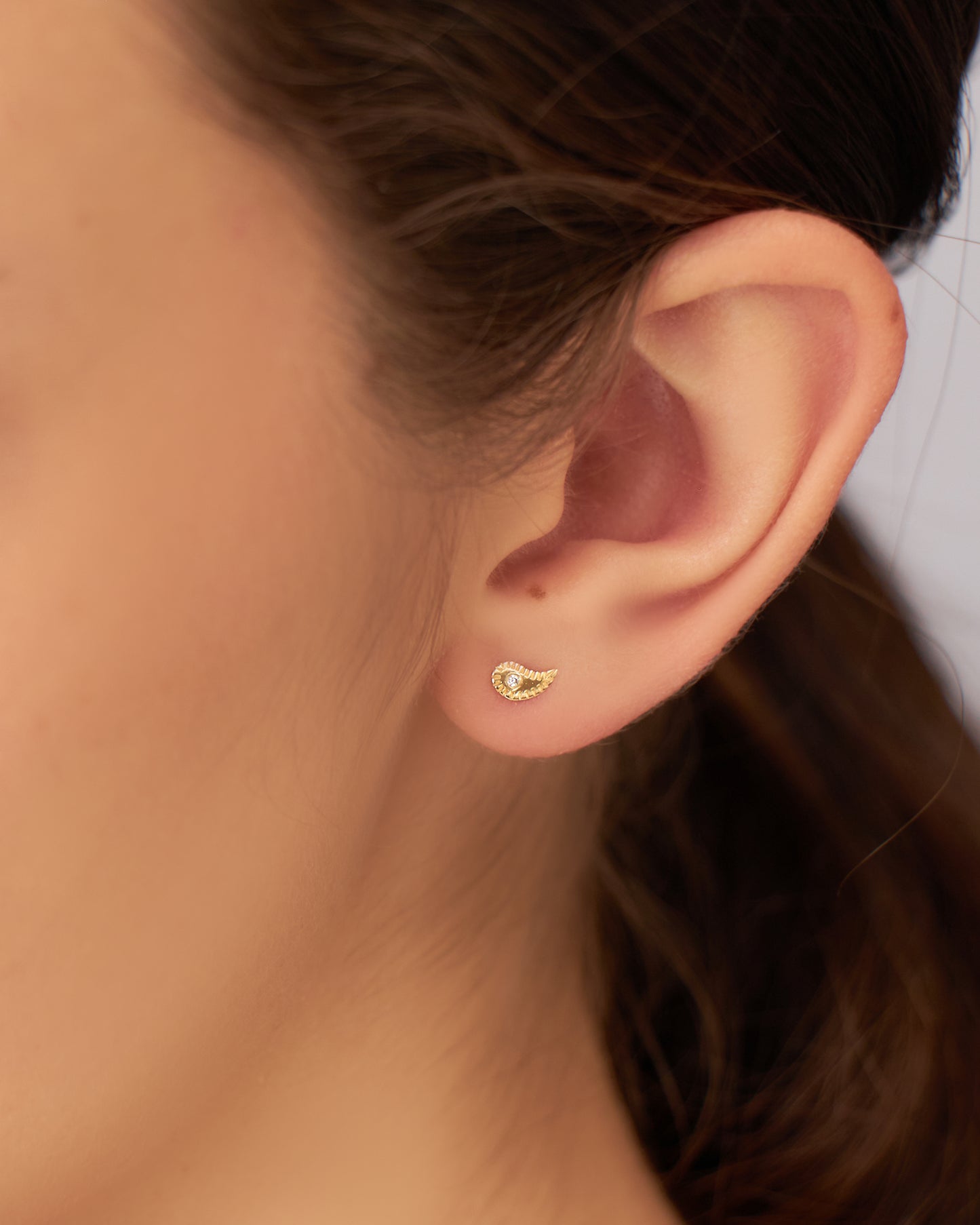 Brinco Paisley em Ouro 18K e Diamante